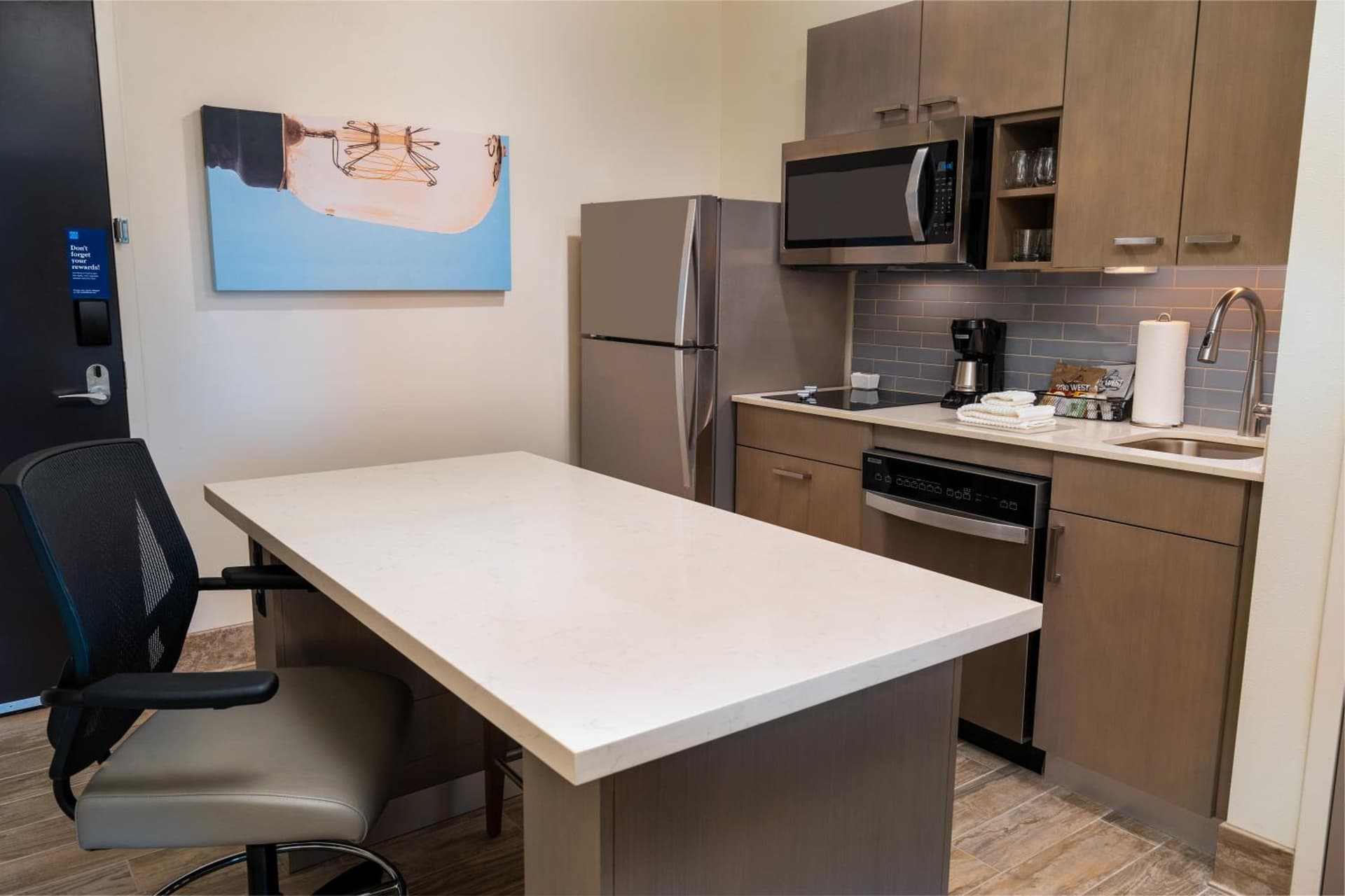 Hyatt House Nashville/Franklin/Cool Springs interior in Franklin, TN — gallery photo 2