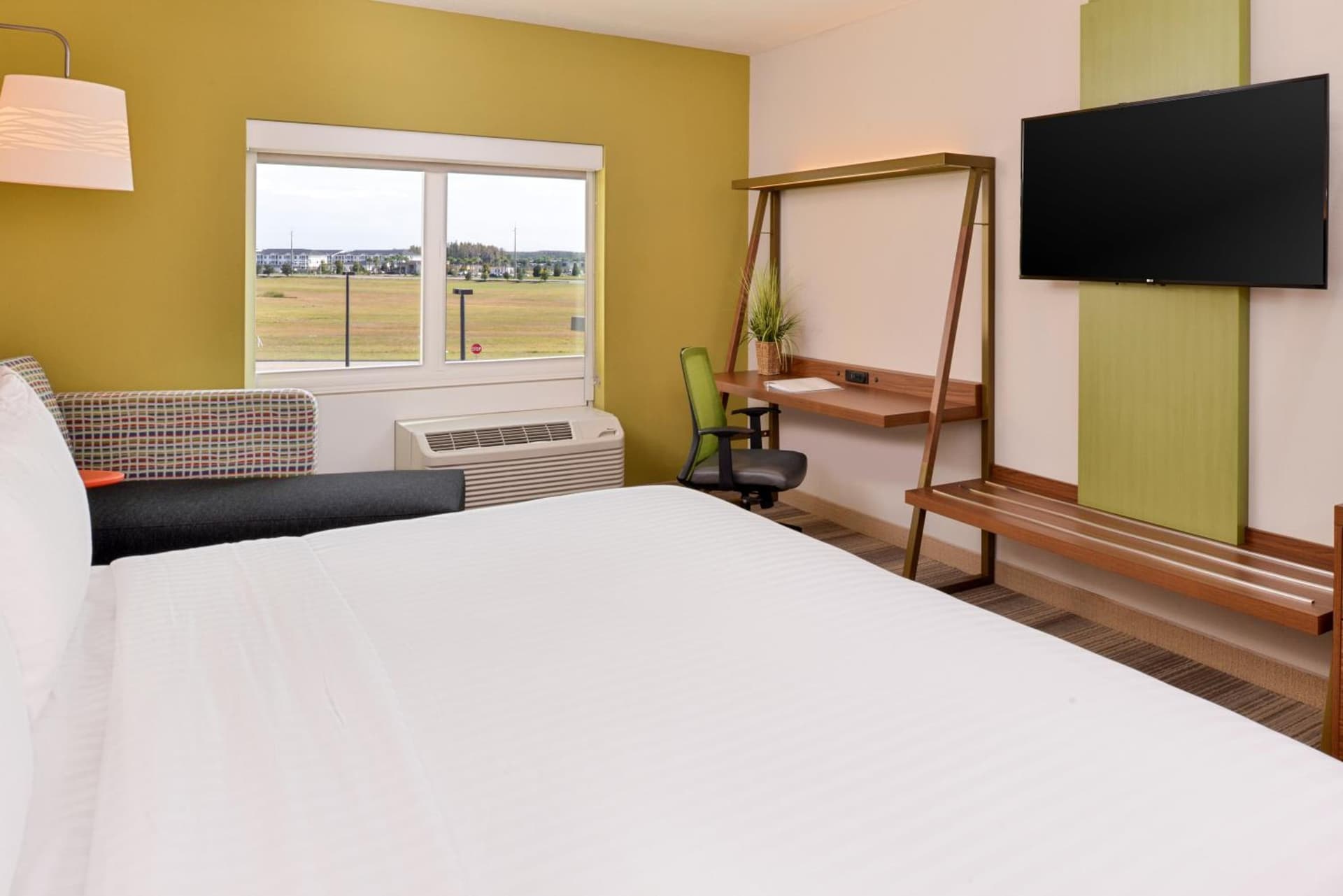 Holiday Inn Express & Suites - St. Petersburg - Madeira Beach by IHG gallery photo in St Petersburg, FL — image 79