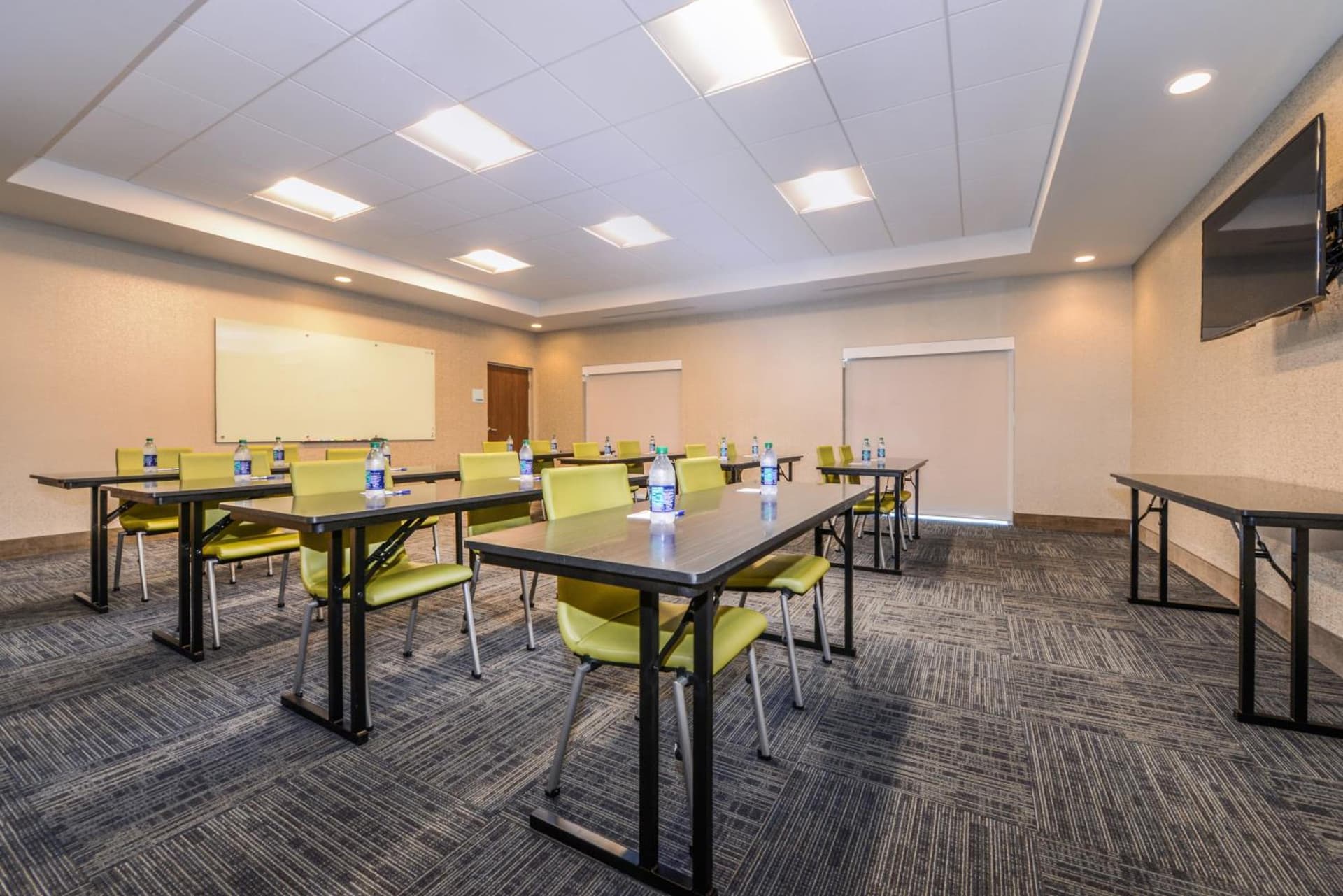 Holiday Inn Express & Suites - St. Petersburg - Madeira Beach by IHG gallery photo in St Petersburg, FL — image 61