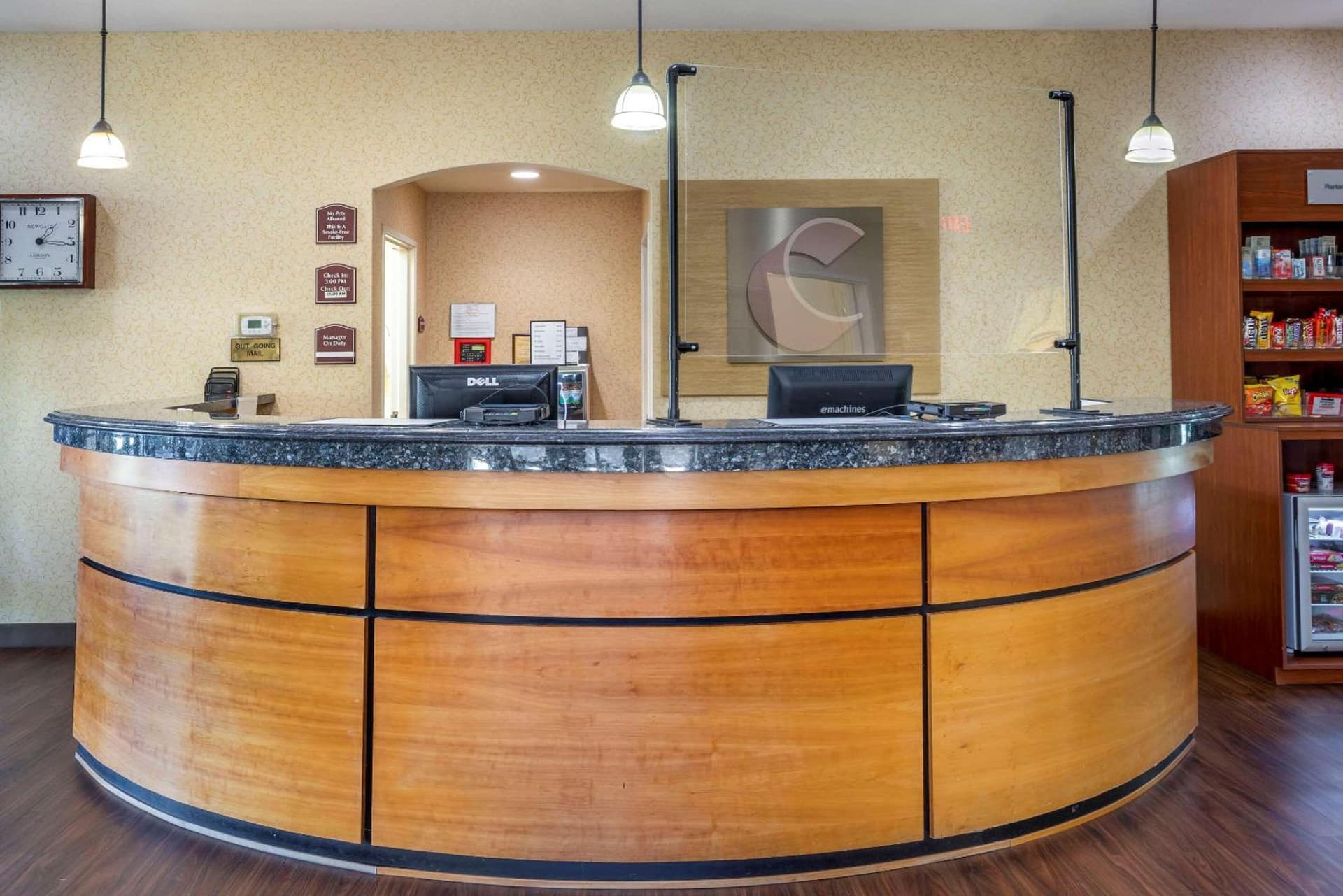 Comfort Suites Eugene University property views in Eugene, OR — gallery photo 3
