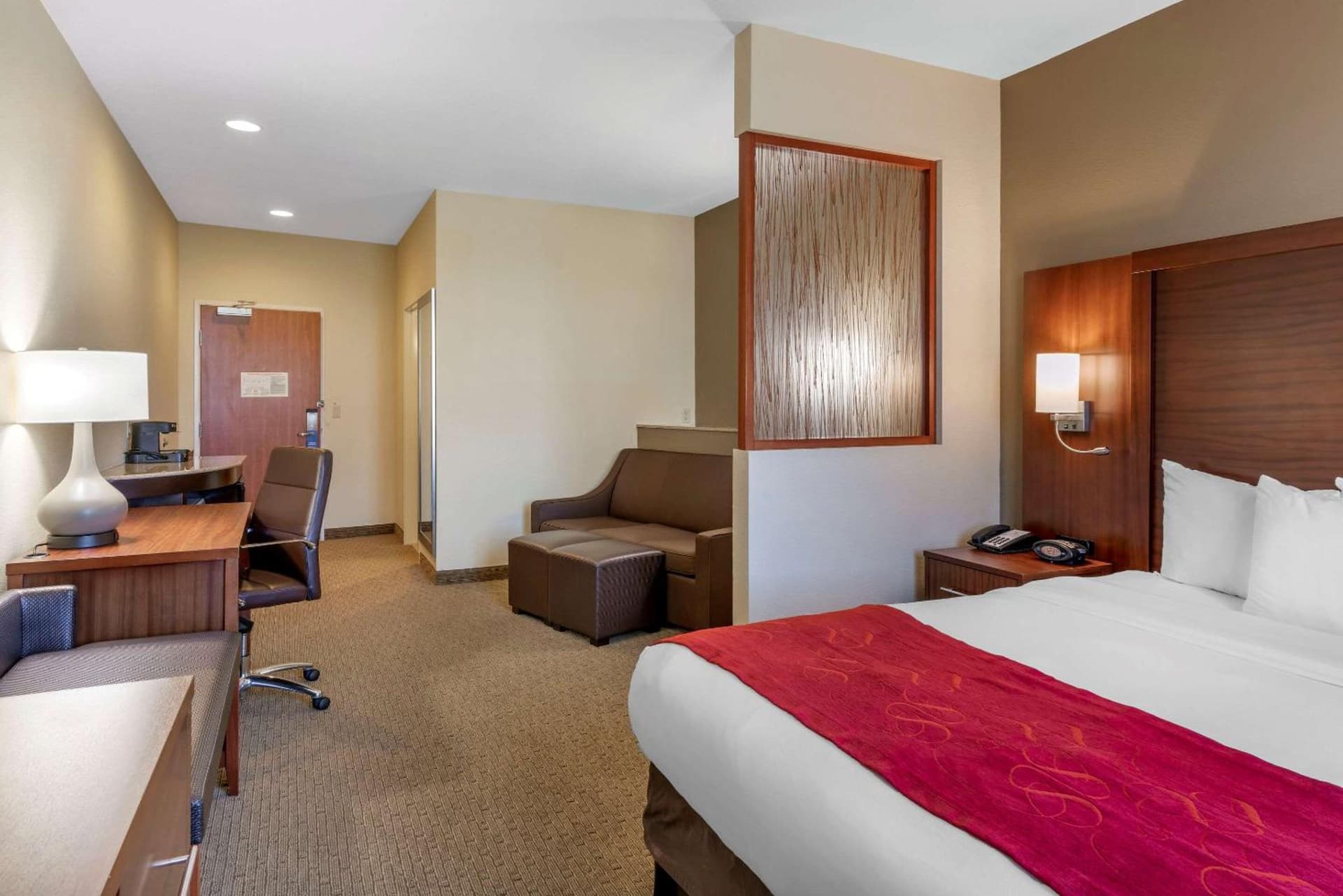 Comfort Suites Eugene University gallery photo in Eugene, OR — image 7
