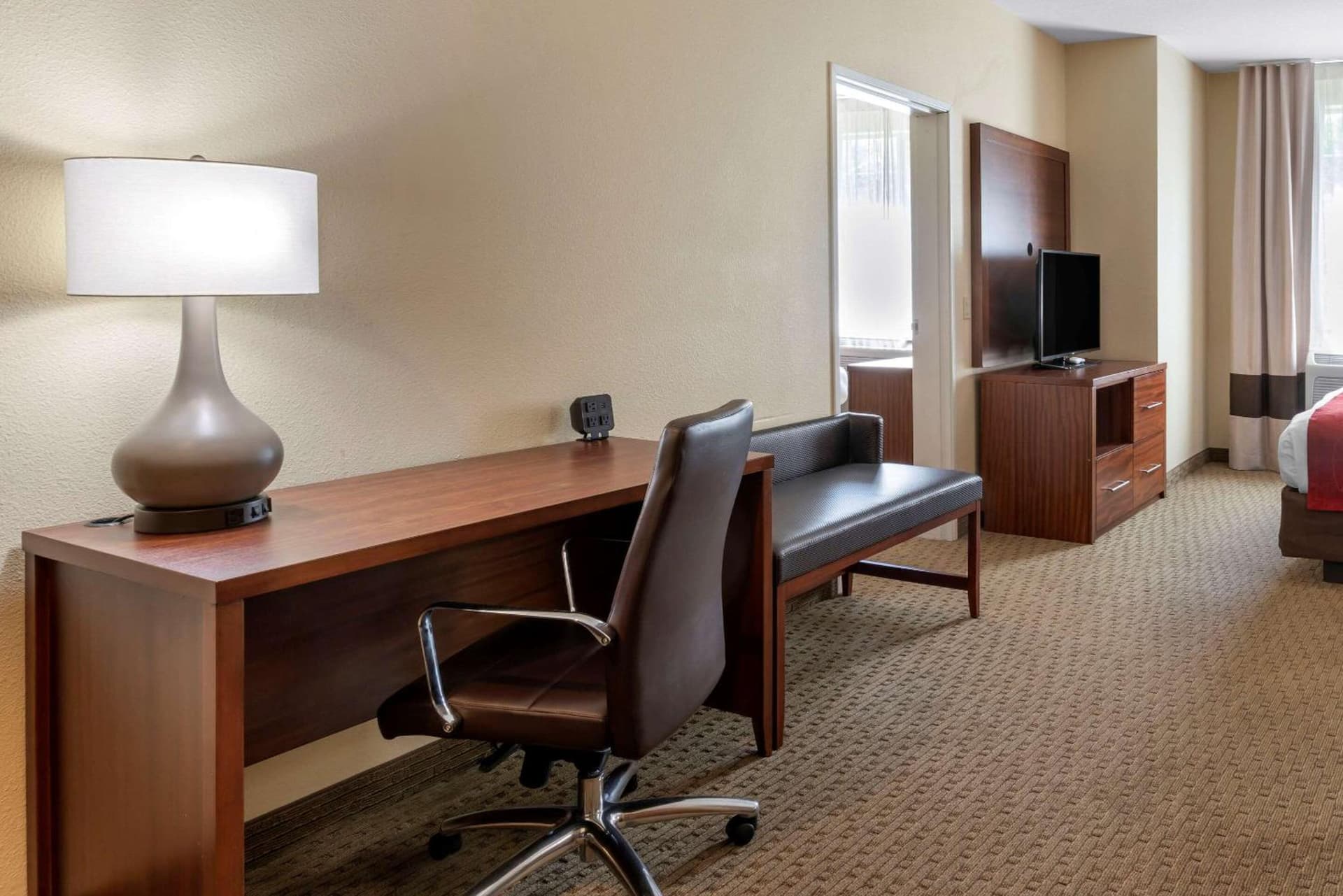 Comfort Suites Eugene University gallery photo in Eugene, OR — image 22
