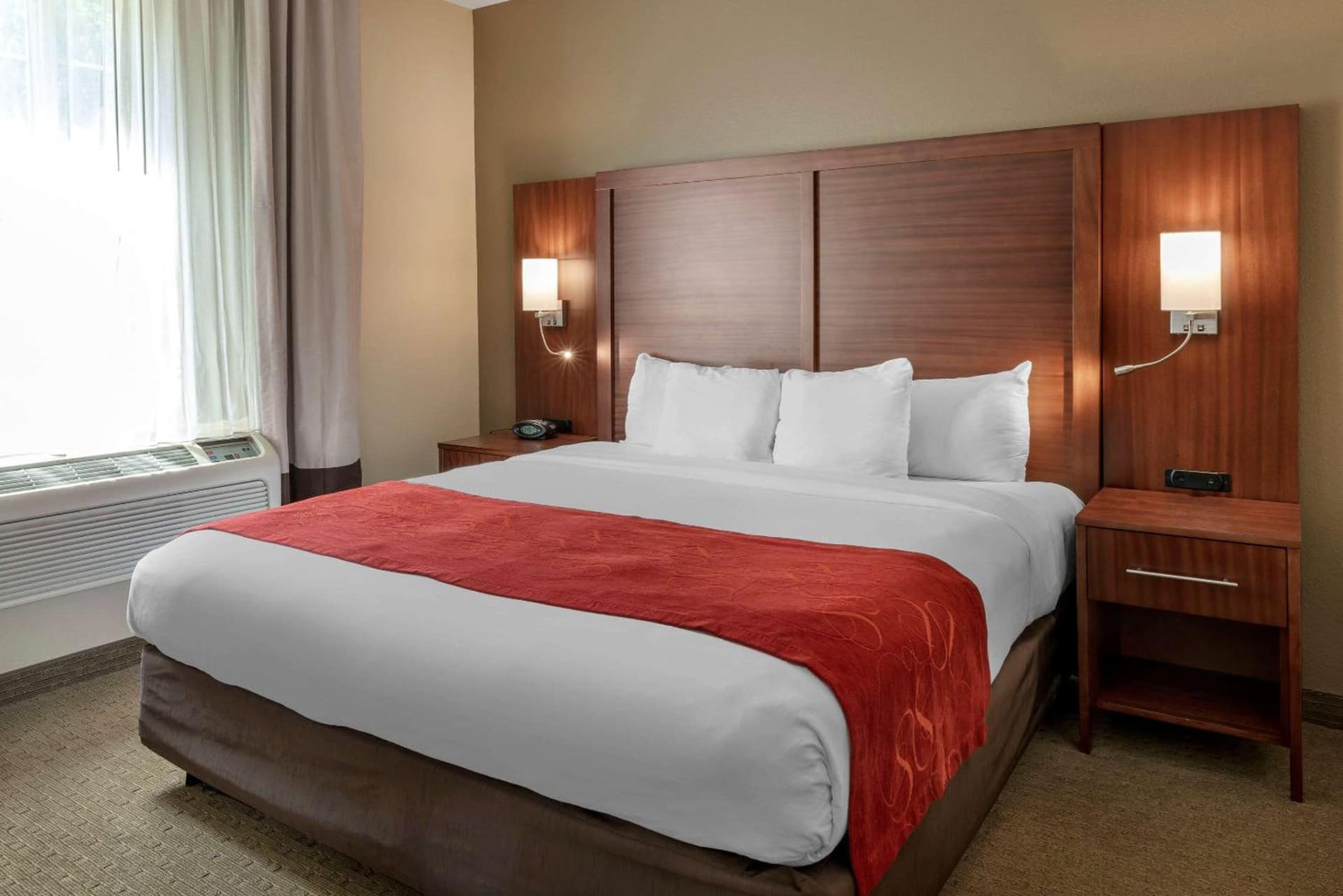 Comfort Suites Eugene University gallery photo in Eugene, OR — image 6
