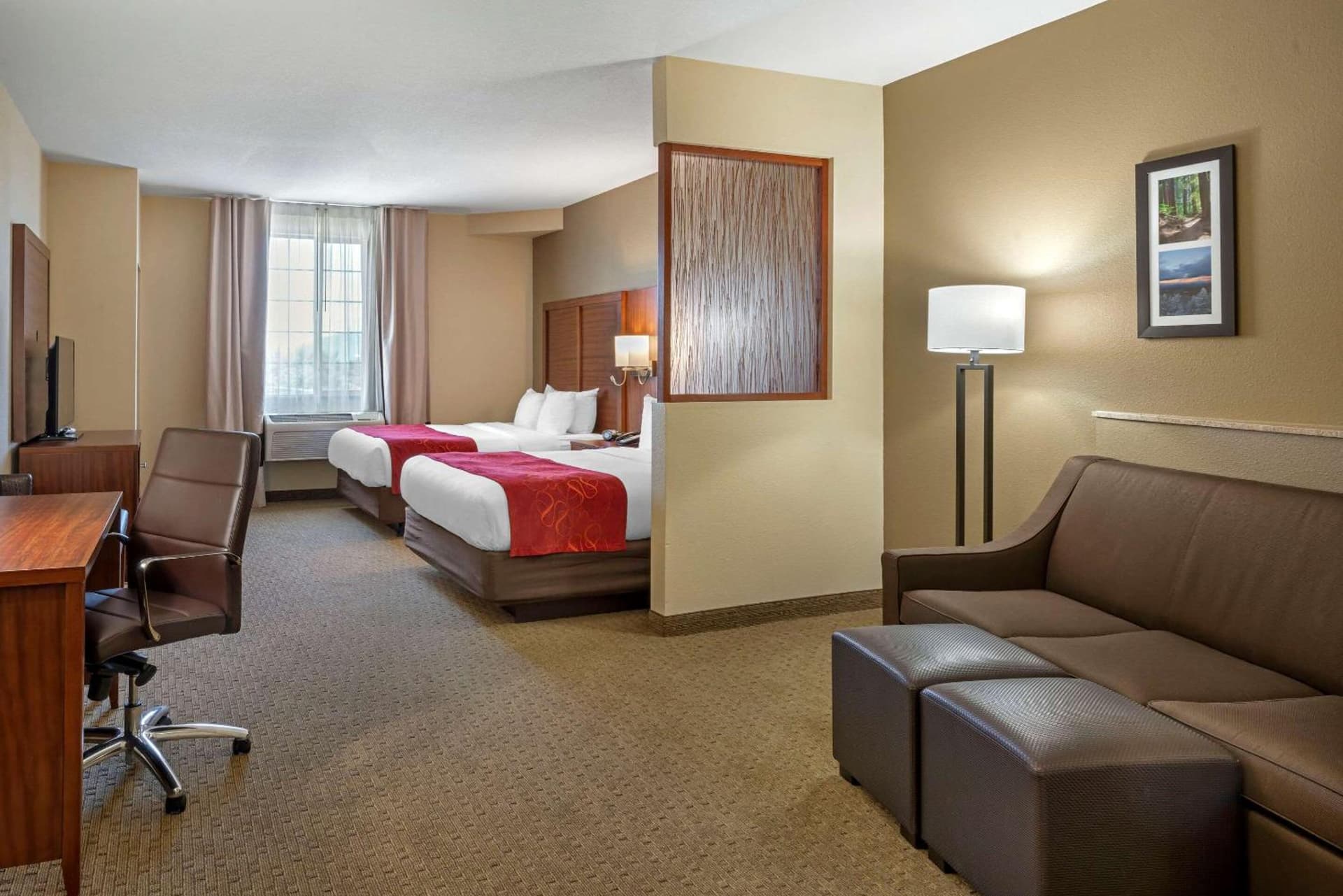 Comfort Suites Eugene University gallery photo in Eugene, OR — image 27