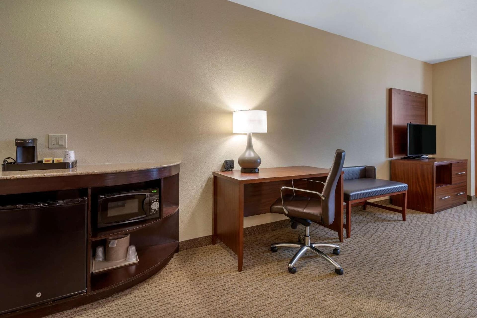 Comfort Suites Eugene University gallery photo in Eugene, OR — image 8