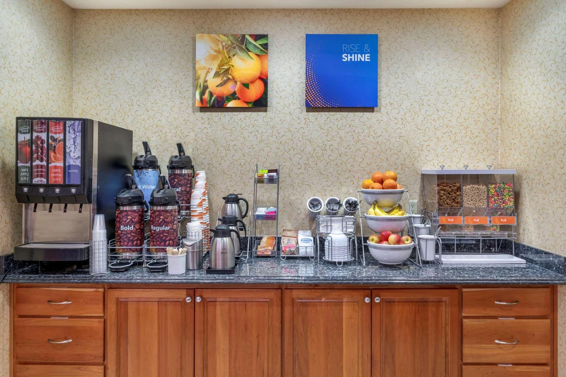 Comfort Suites Eugene University gallery photo in Eugene, OR — image 18