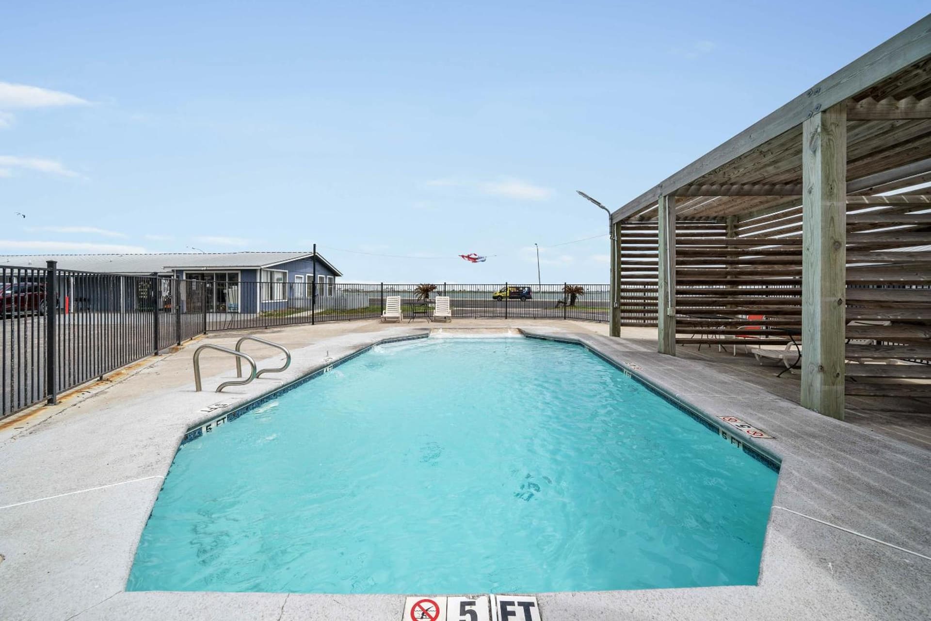 OYO Hotel Rockport- Bay View interior in Rockport, TX — gallery photo 2