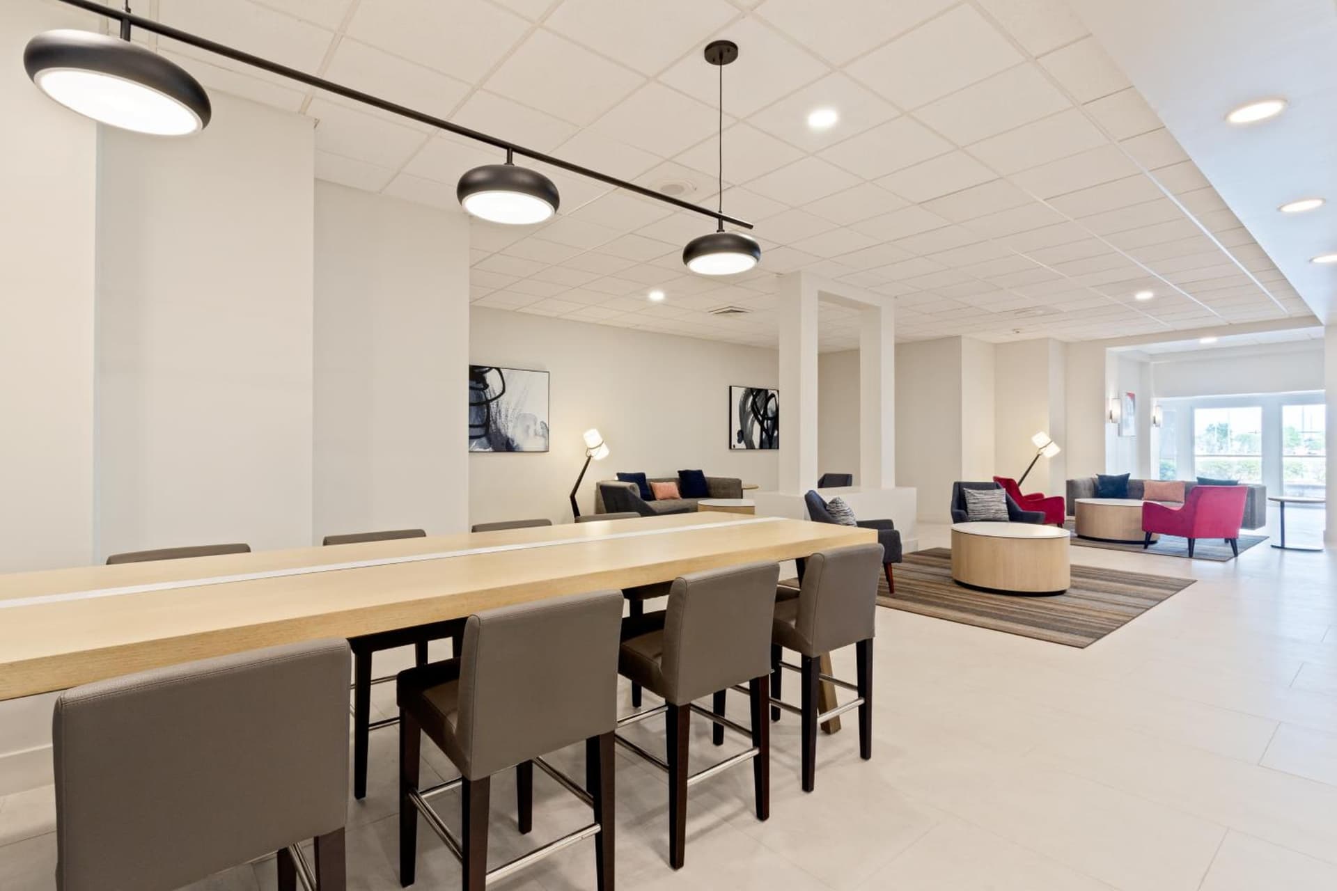 Courtyard by Marriott across Universal Orlando property views in Orlando, FL — gallery photo 3