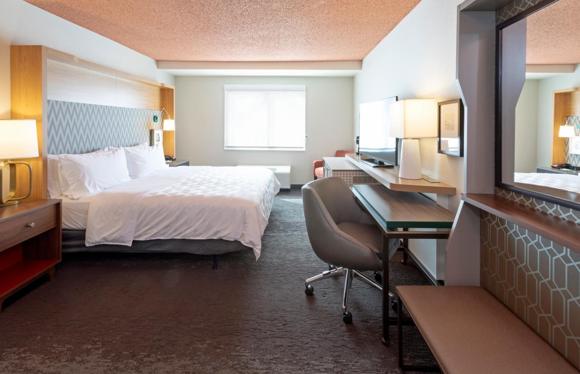 Holiday Inn Marquette by IHG interior in Marquette, MI — gallery photo 2