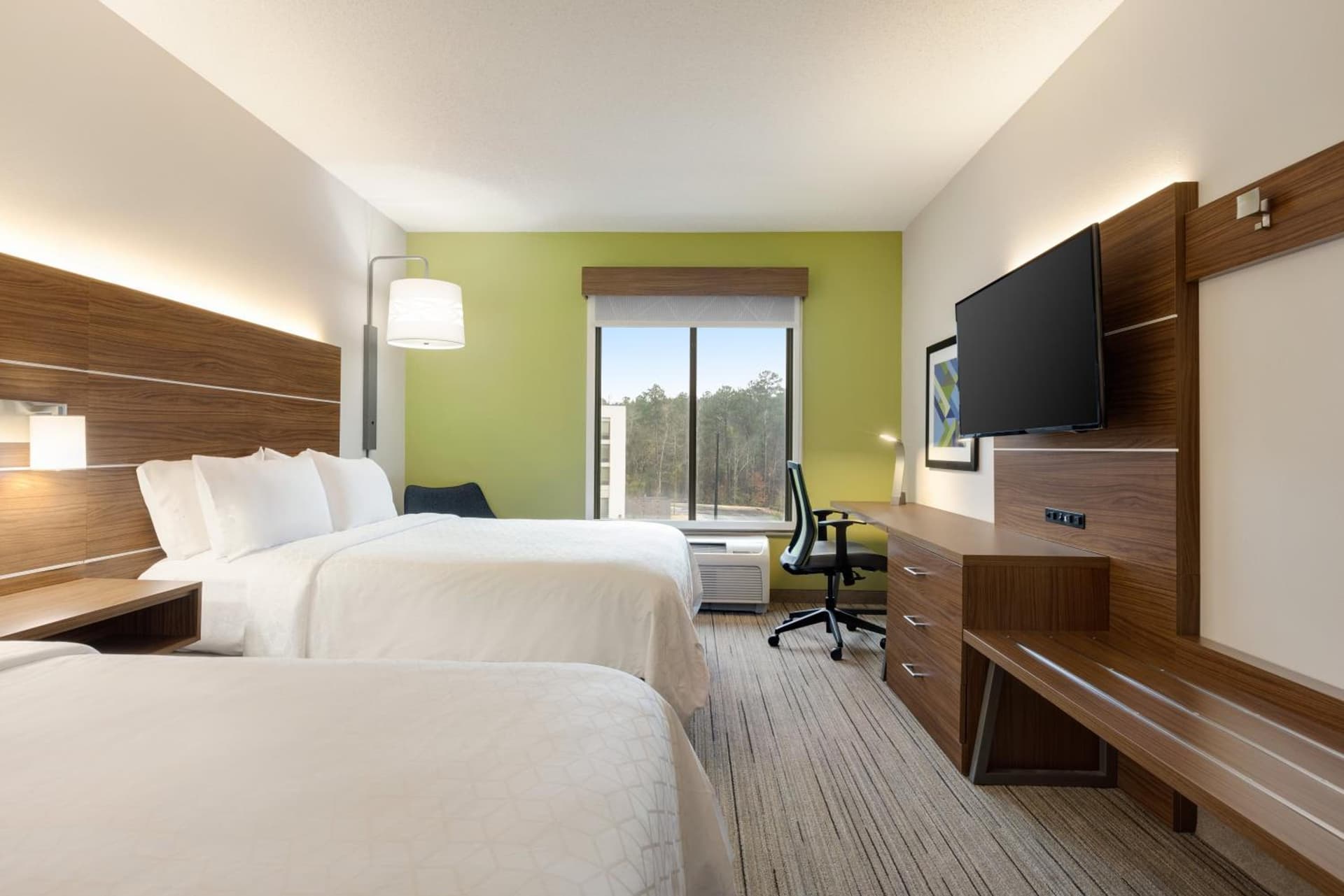 Holiday Inn Express Hotel & Suites Opelika Auburn by IHG gallery photo in Opelika, AL — image 16
