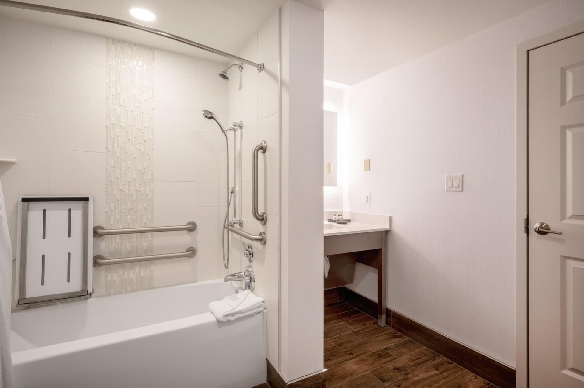 Crowne Plaza Albany - The Desmond Hotel gallery photo in Albany, NY — image 47