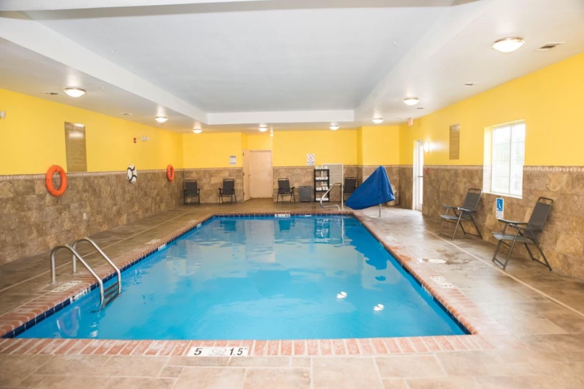 Candlewood Suites Slidell Northshore by IHG interior in Slidell, LA — gallery photo 2