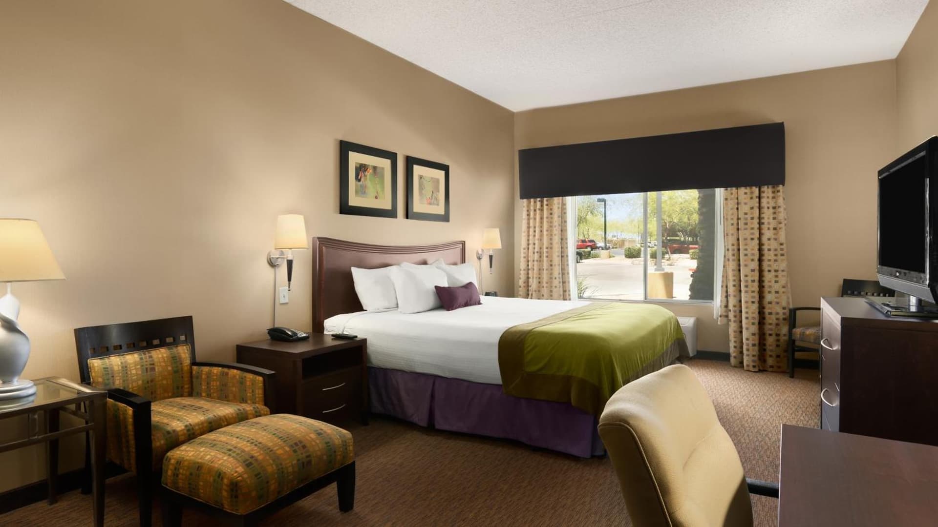 Holiday Inn Scottsdale North- Airpark by IHG interior in Scottsdale, AZ — gallery photo 2