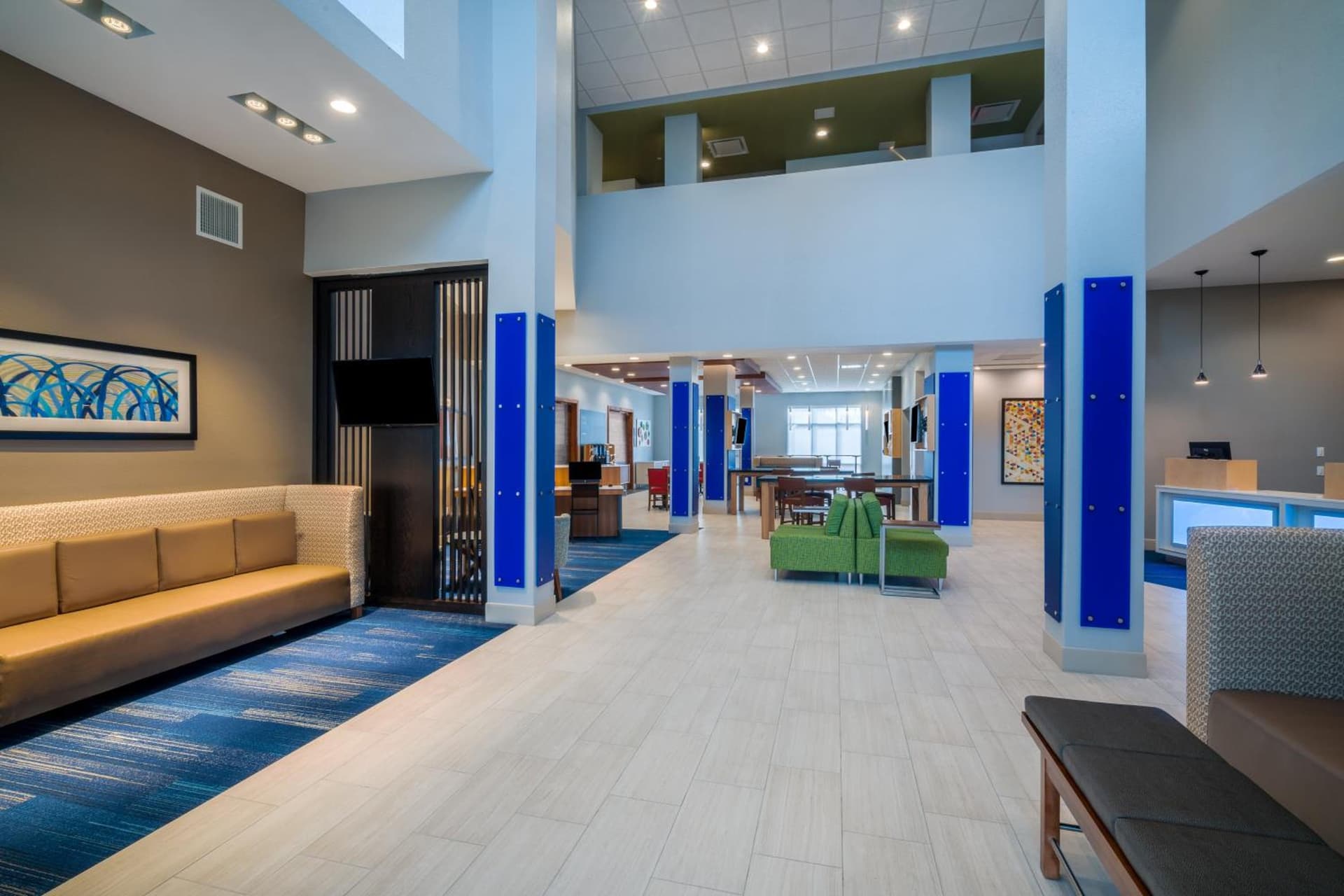 Holiday Inn Express & Suites - St Peters by IHG property views in Saint Peters, MO — gallery photo 3