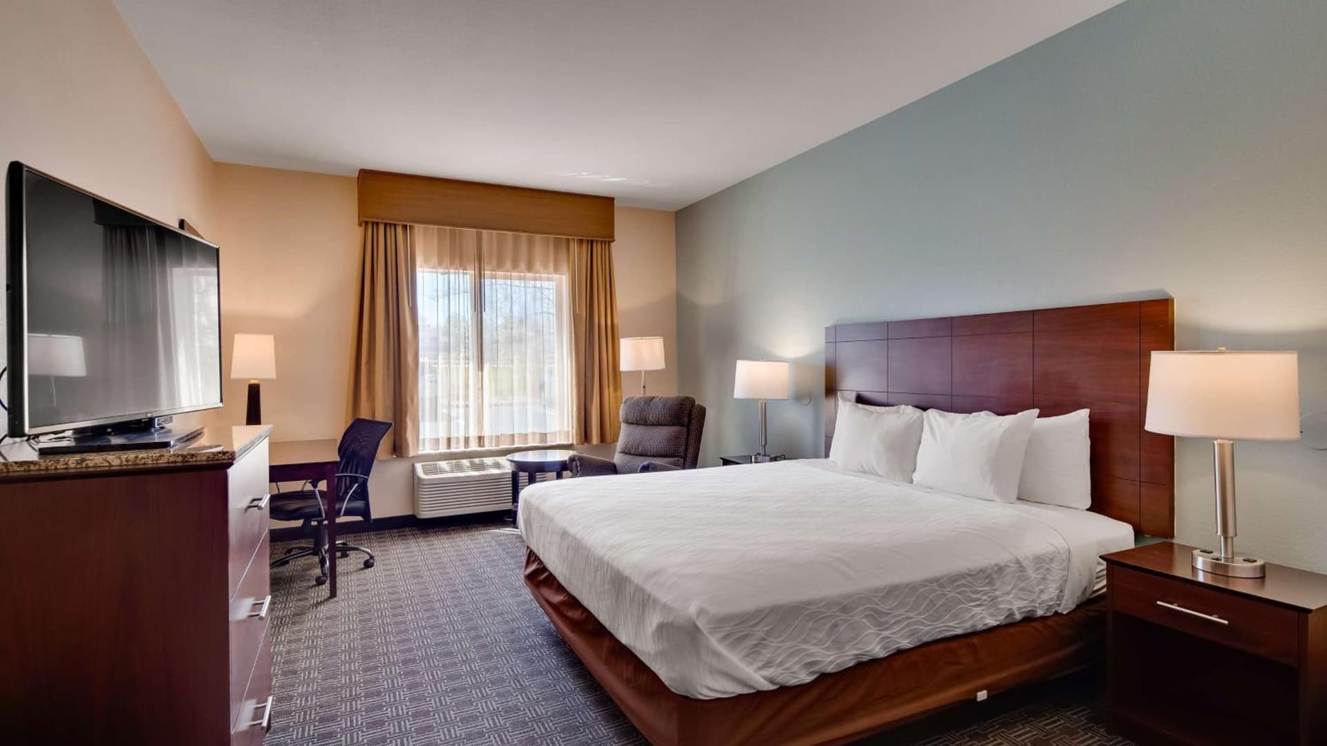 Best Western Plus Gateway Inn & Suites - Aurora gallery photo in Aurora, CO — image 15