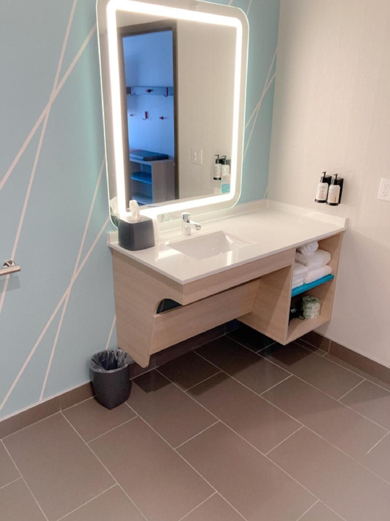 avid hotel Zeeland - Holland by IHG gallery photo in Holland, MI — image 24
