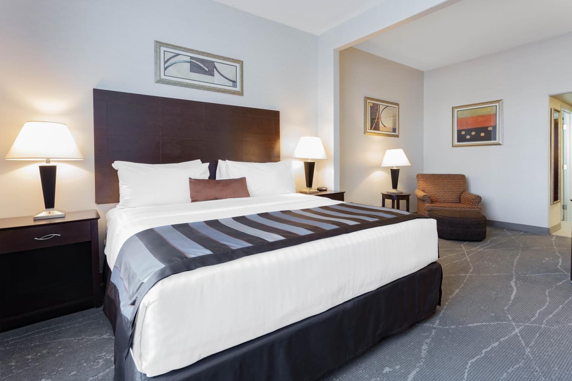 Wingate by Wyndham Tinley Park gallery photo in Tinley Park, IL — image 10