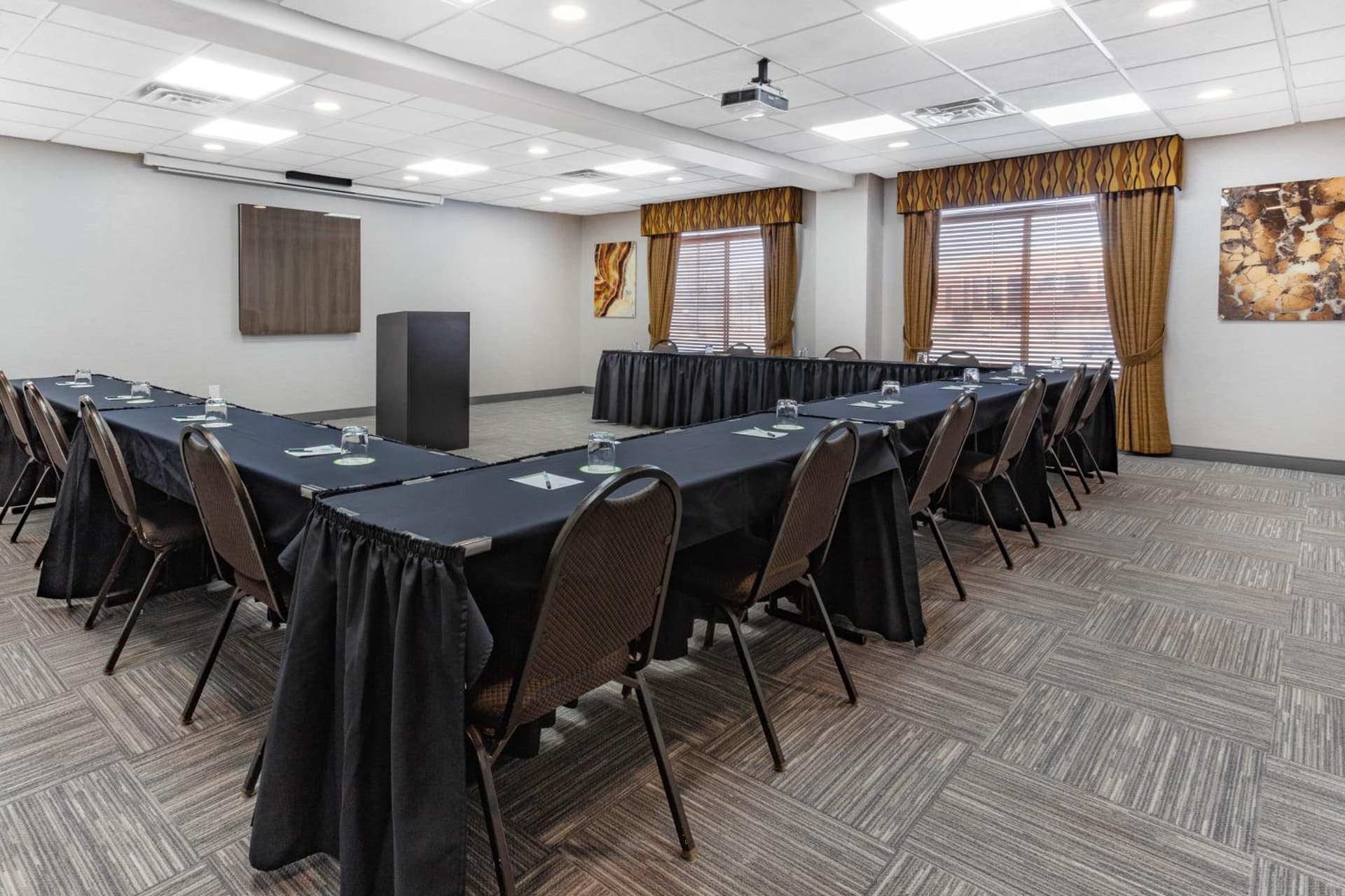 Wingate by Wyndham Tinley Park gallery photo in Tinley Park, IL — image 31