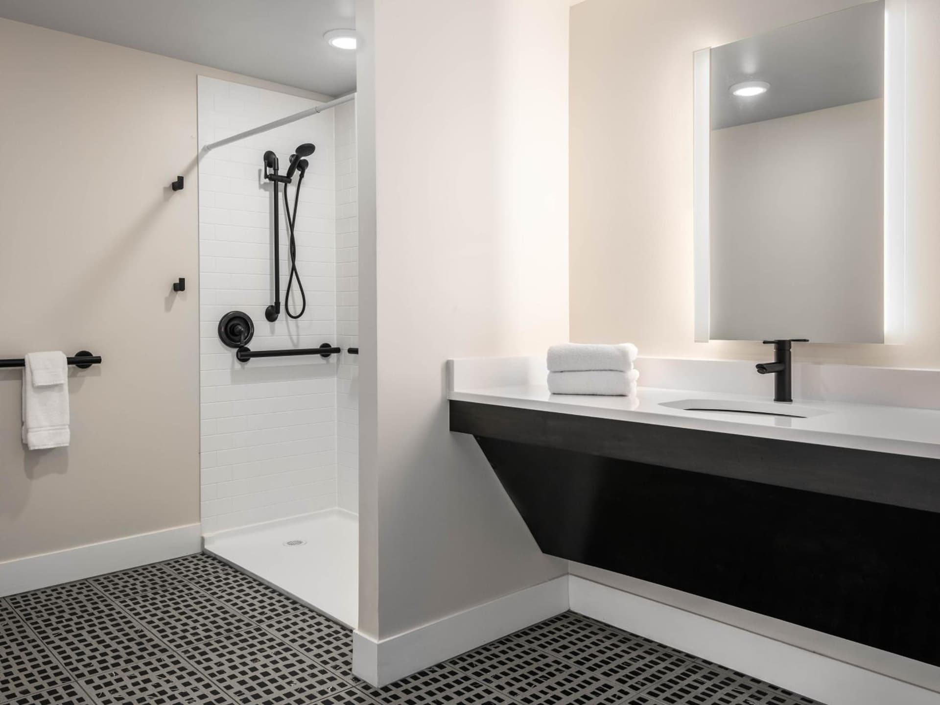 Hotel Indigo Saint Louis Central West End by IHG interior in Saint Louis, MO — gallery photo 2