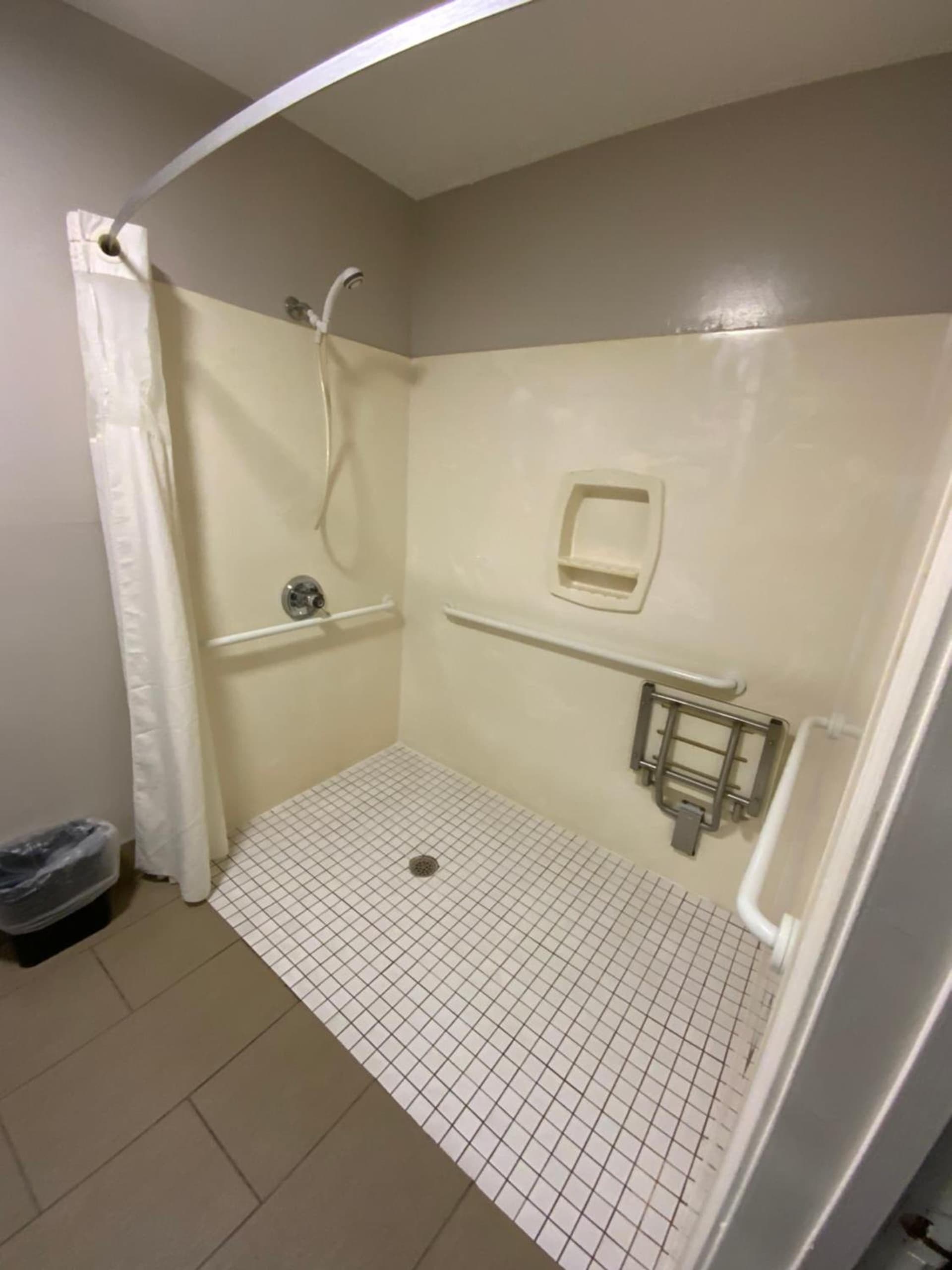 Quality Inn & Suites University-Airport property views in Louisville, KY — gallery photo 3