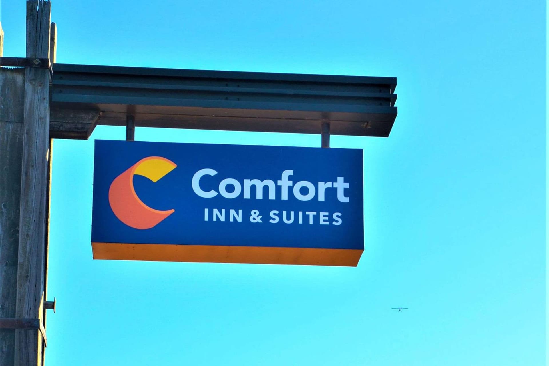 Comfort Inn & Suites Vancouver Downtown City Center interior in Vancouver, WA — gallery photo 2