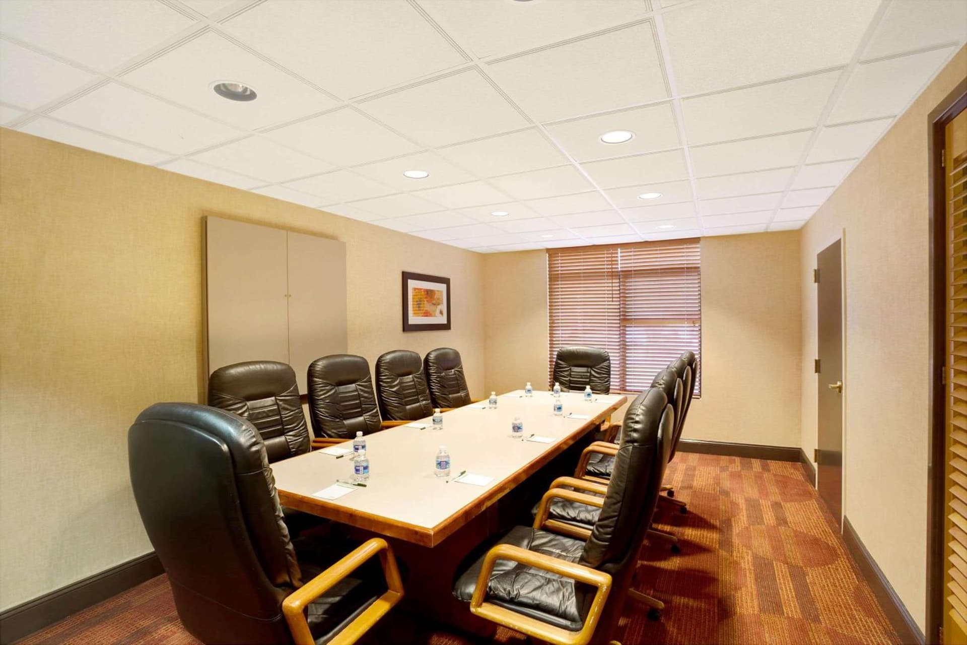 Wingate by Wyndham Raleigh Durham / Airport property views in Durham, NC — gallery photo 3