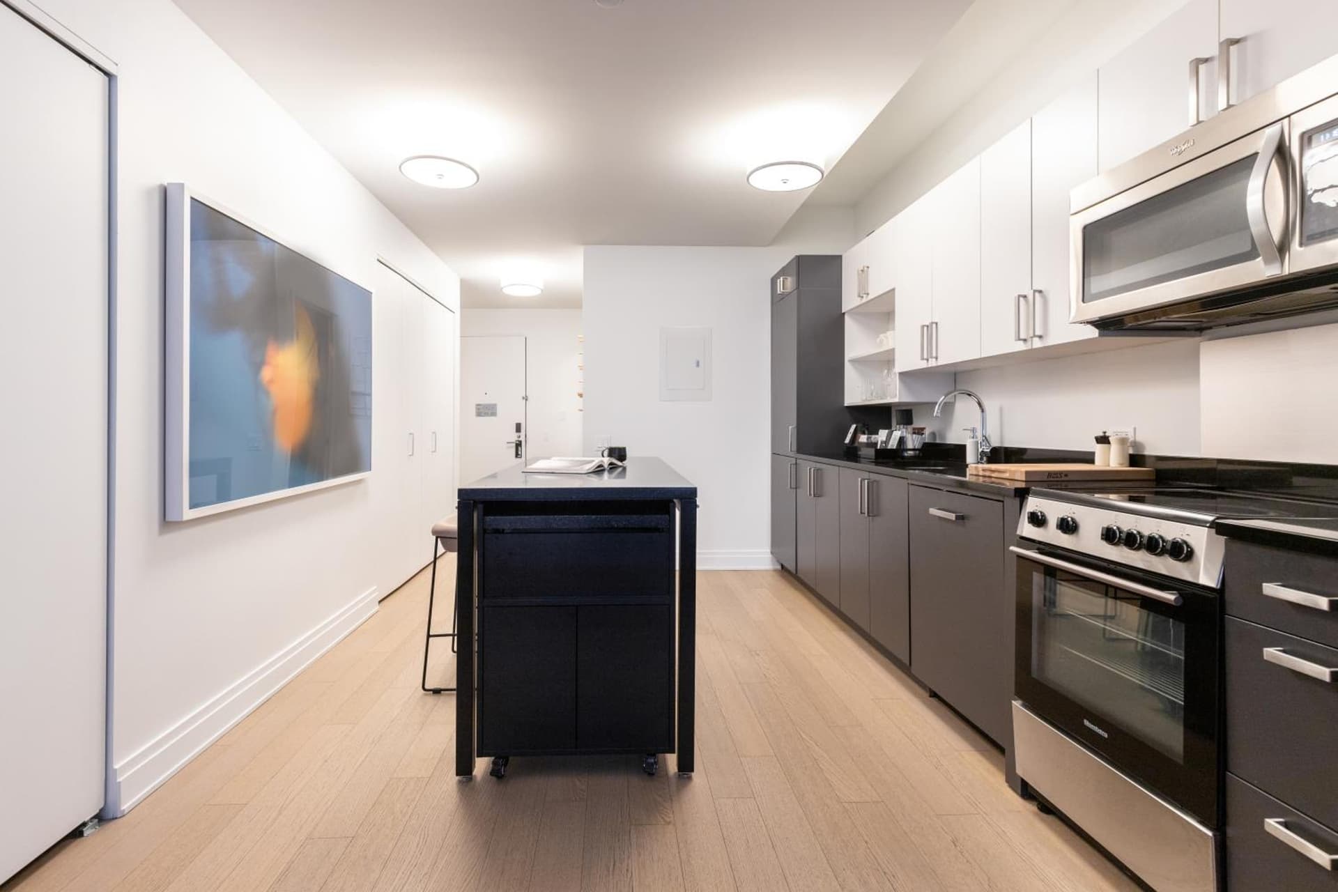 Mint House 70 Pine by Kasa property views in New York, NY — gallery photo 3