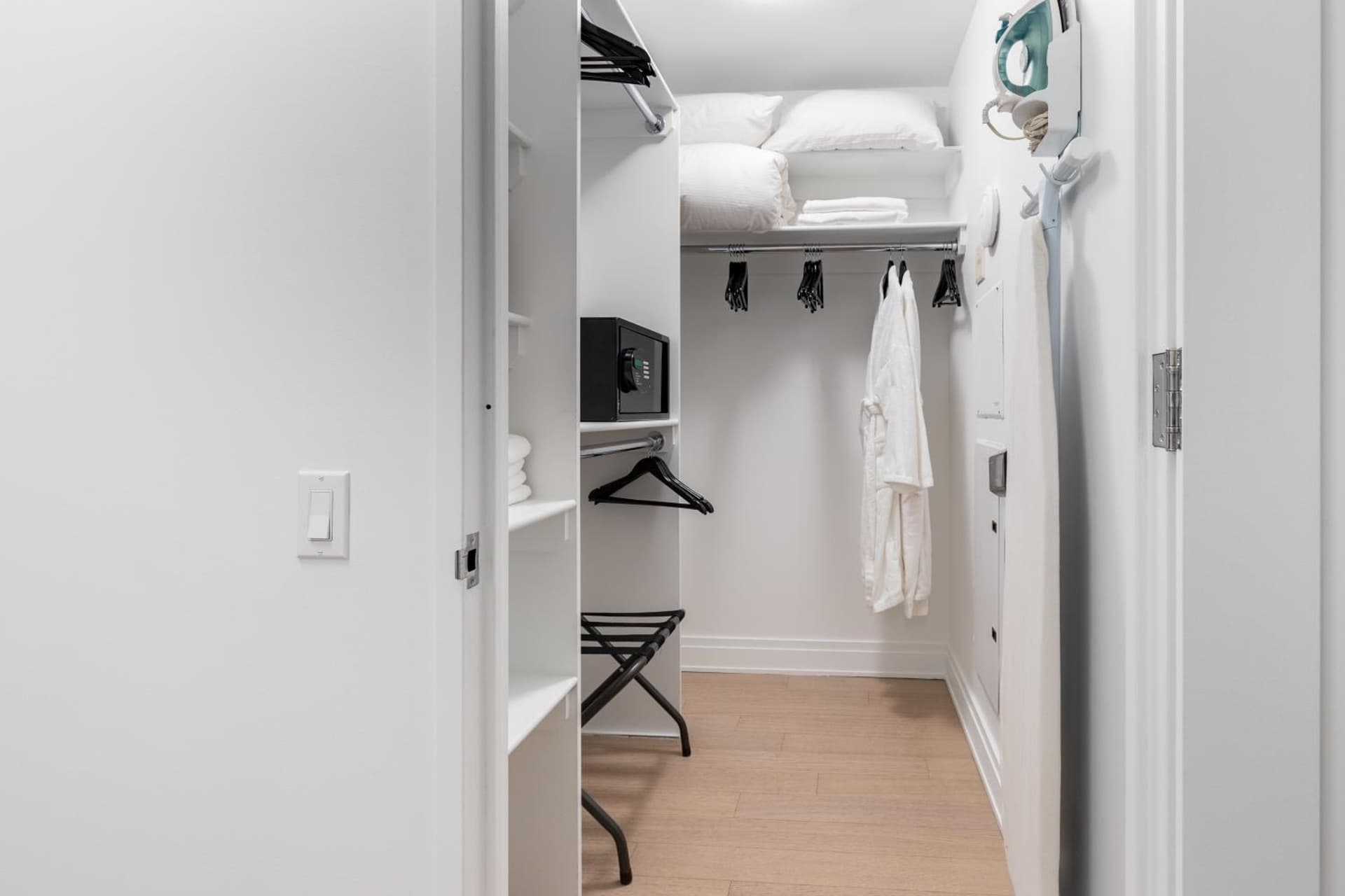 Mint House 70 Pine by Kasa gallery photo in New York, NY — image 43