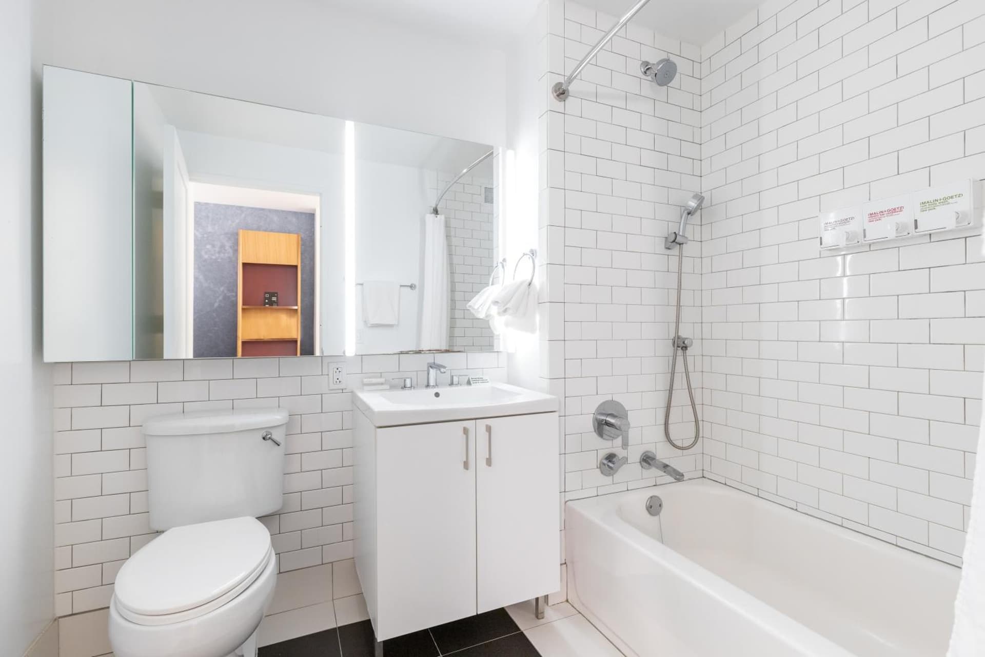 Mint House 70 Pine by Kasa gallery photo in New York, NY — image 14