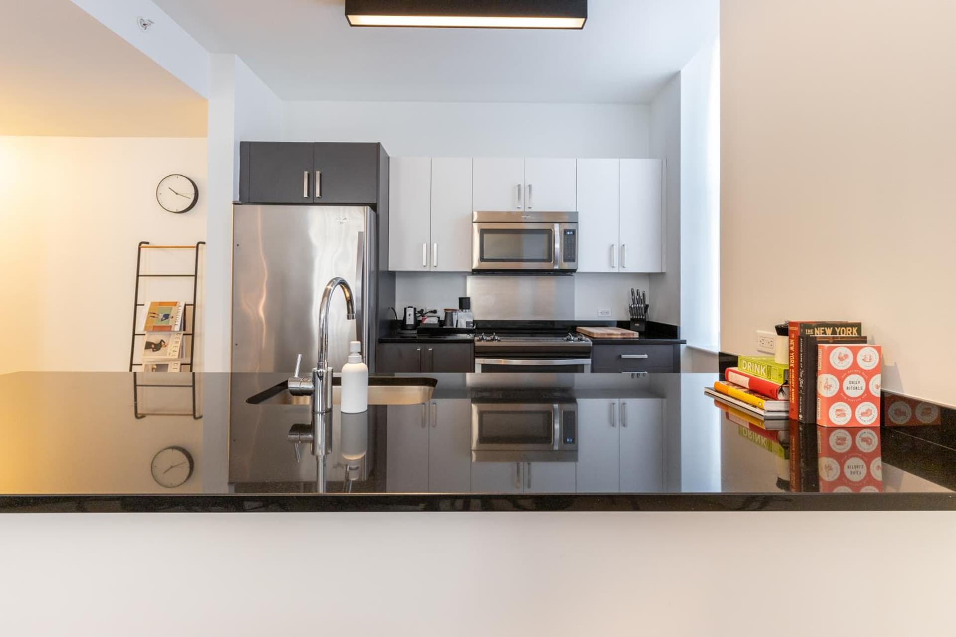 Mint House 70 Pine by Kasa gallery photo in New York, NY — image 59