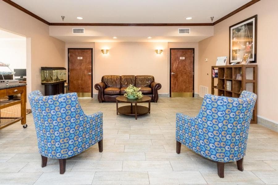 Stay Inn & Suites Montgomery interior in Montgomery, AL — gallery photo 2