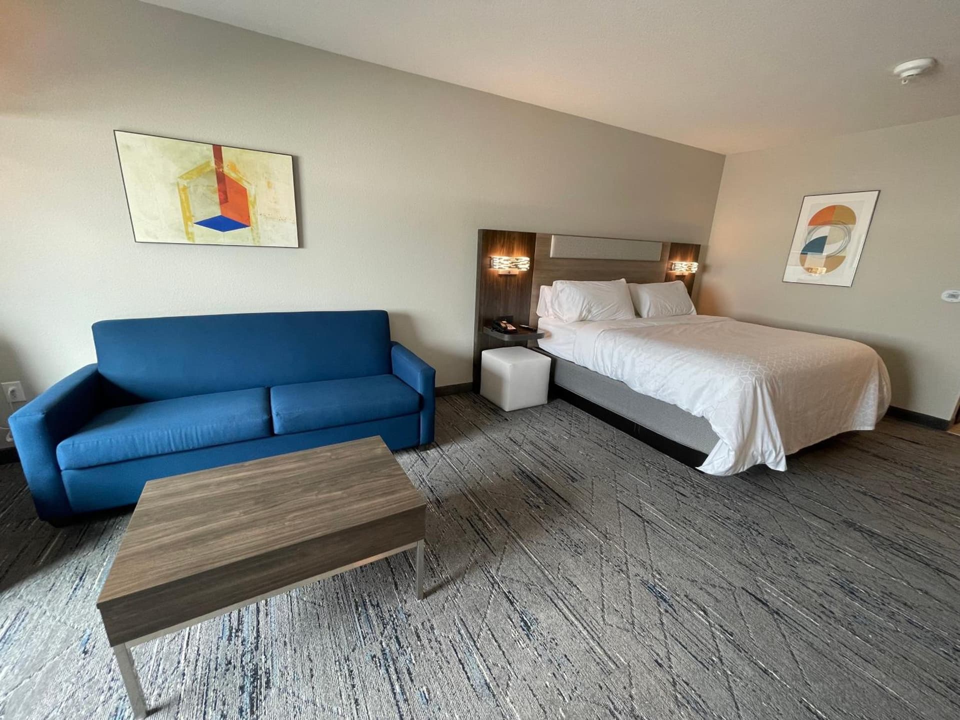 Holiday Inn Express & Suites - Ft. Smith - Airport by IHG gallery photo in Fort Smith, AR — image 45