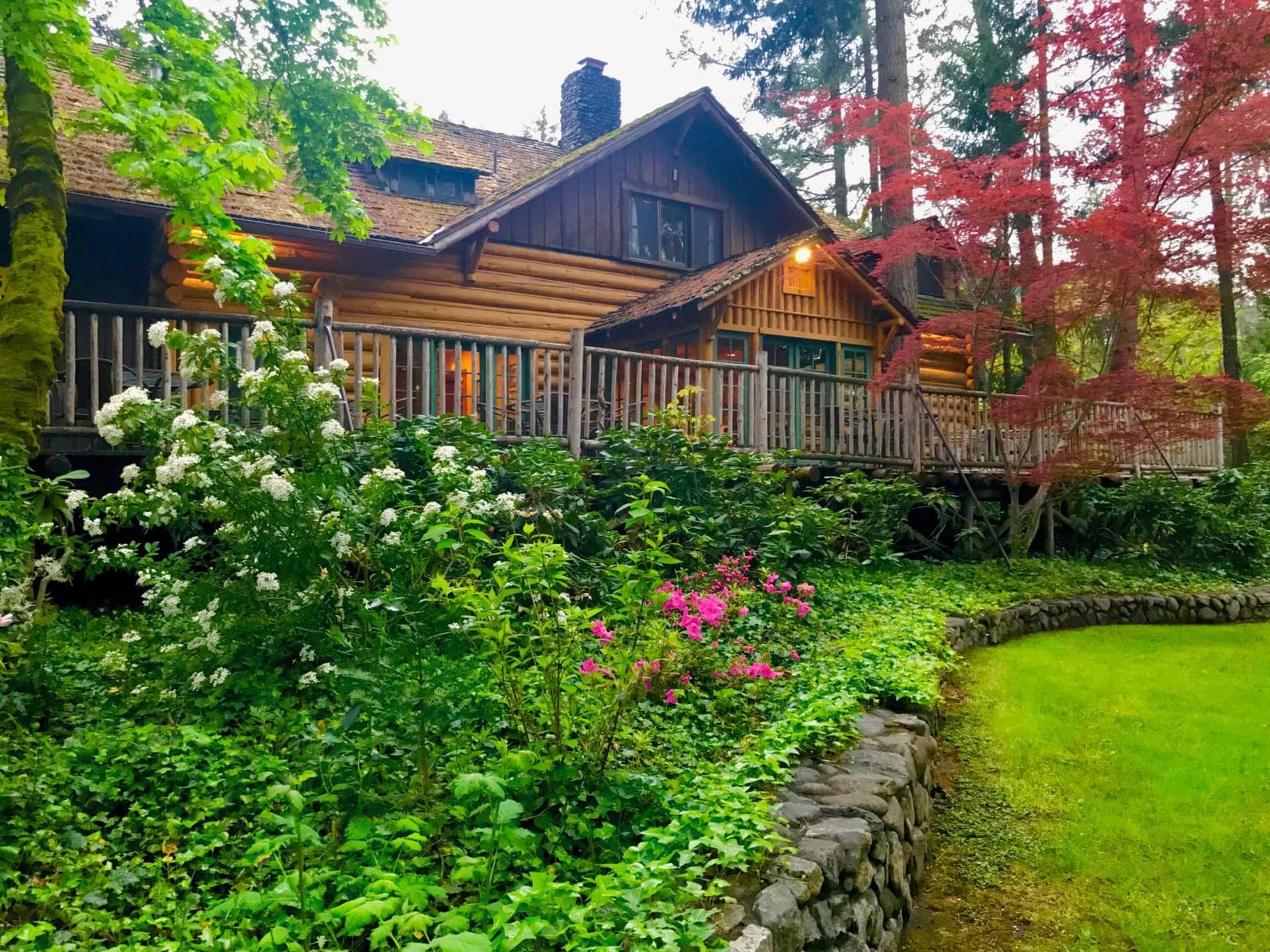 Weasku Inn gallery photo in Grants Pass, OR — image 207