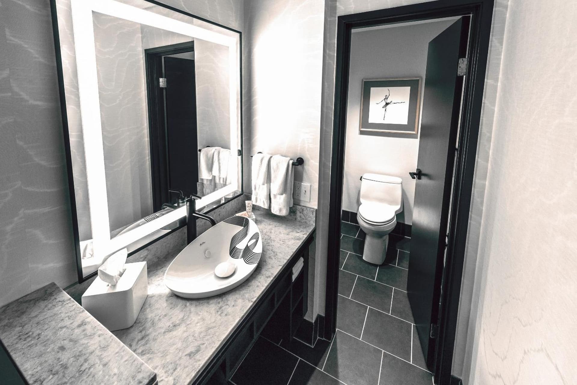Saint Kate - The Arts Hotel gallery photo in Milwaukee, WI — image 36