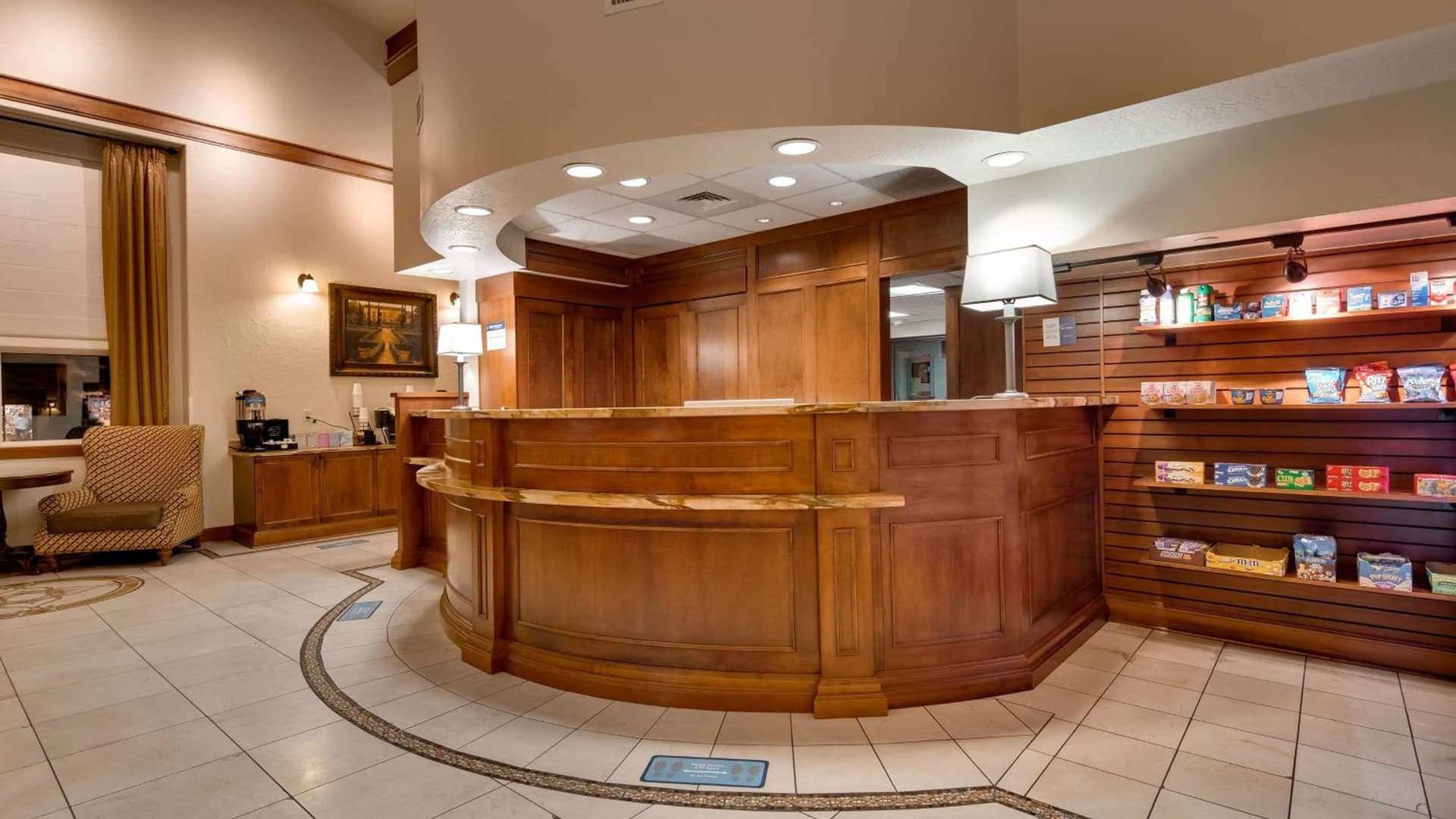 Best Western Plus Greenwell Inn interior in Moab, UT — gallery photo 2