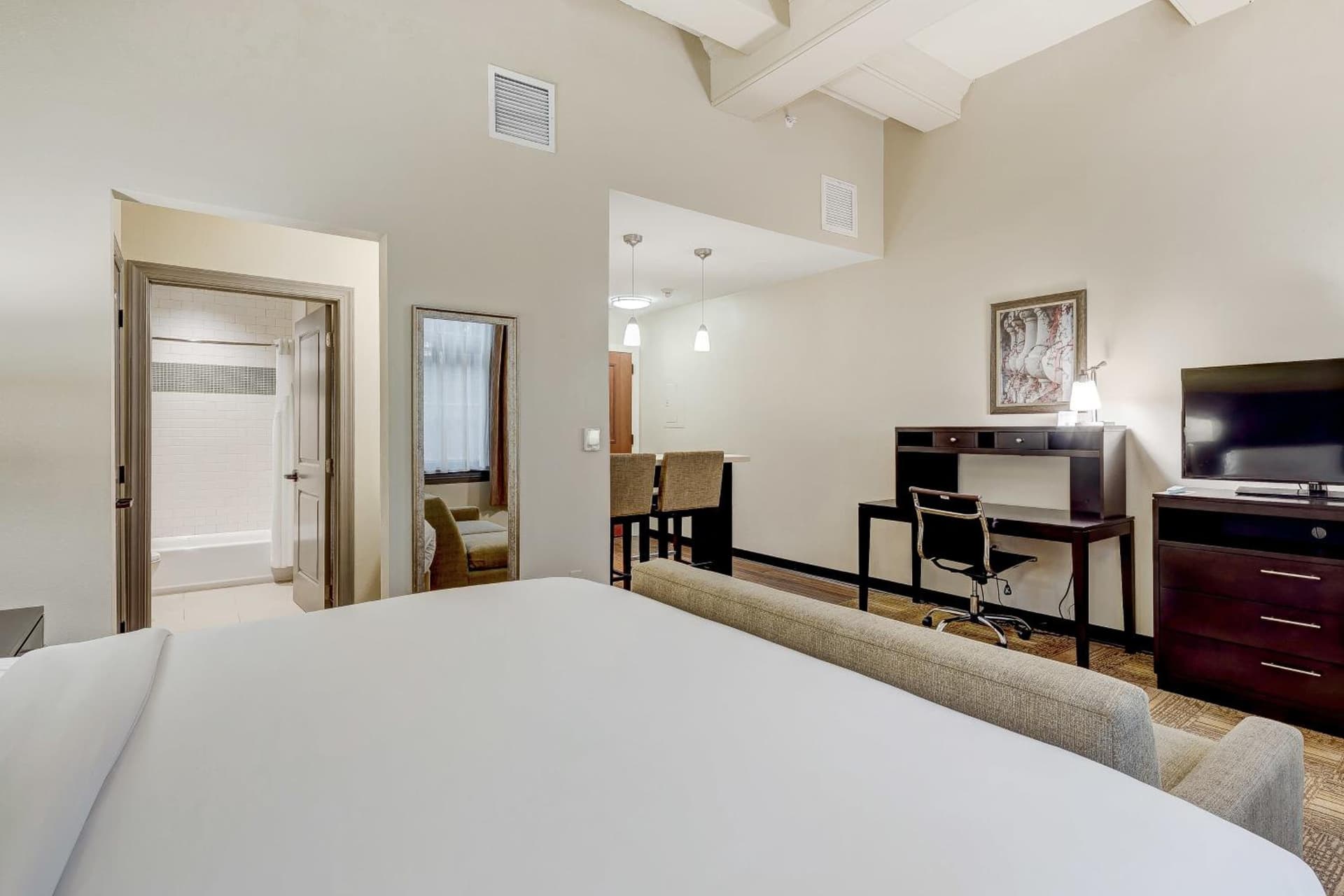 Staybridge Suites Baltimore - Inner Harbor by IHG gallery photo in Baltimore, MD — image 4