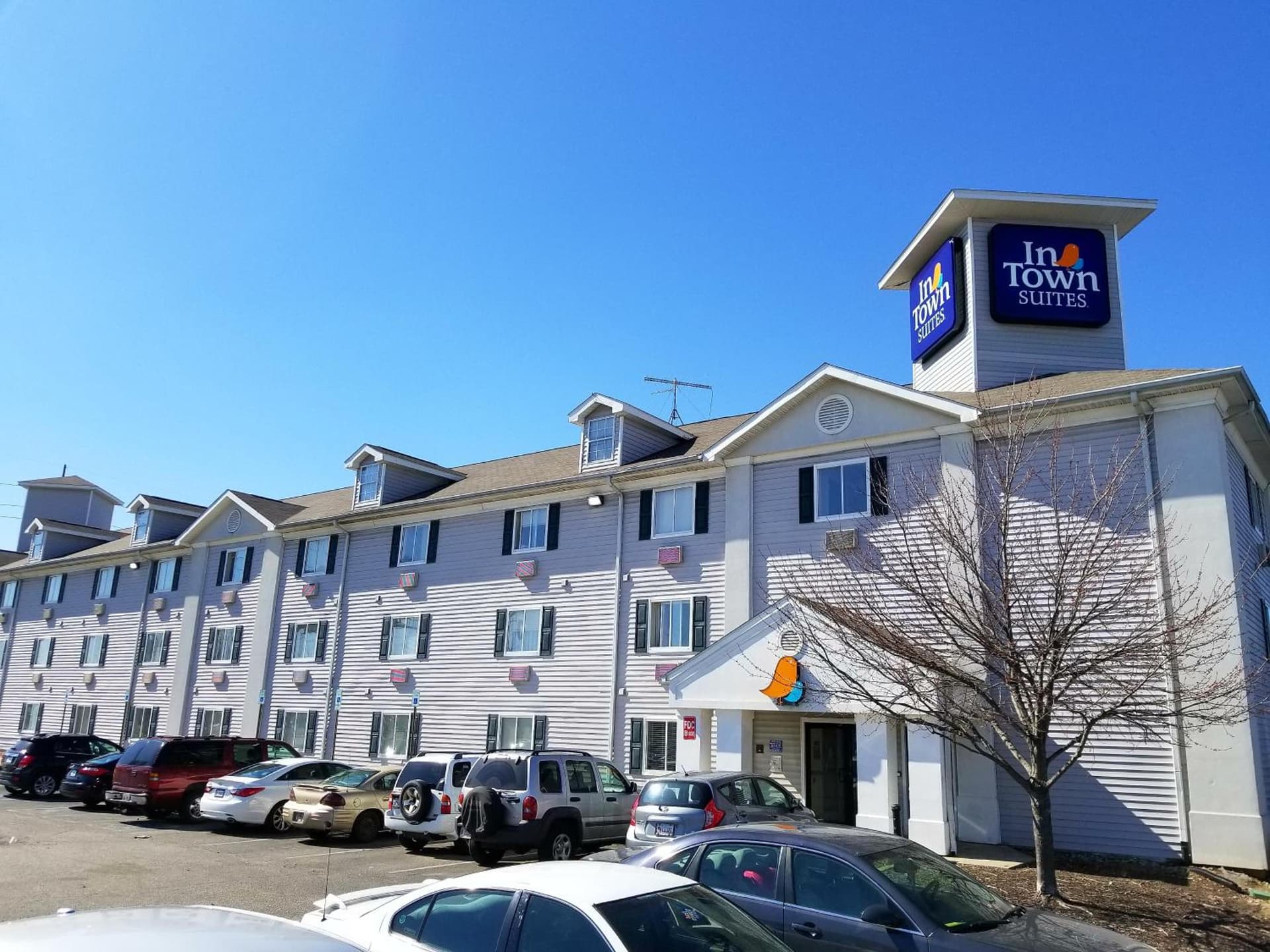InTown Suites Extended Stay Indianapolis IN -College Park Michigan Road featured exterior or lobby in Indianapolis, IN — similar hotel