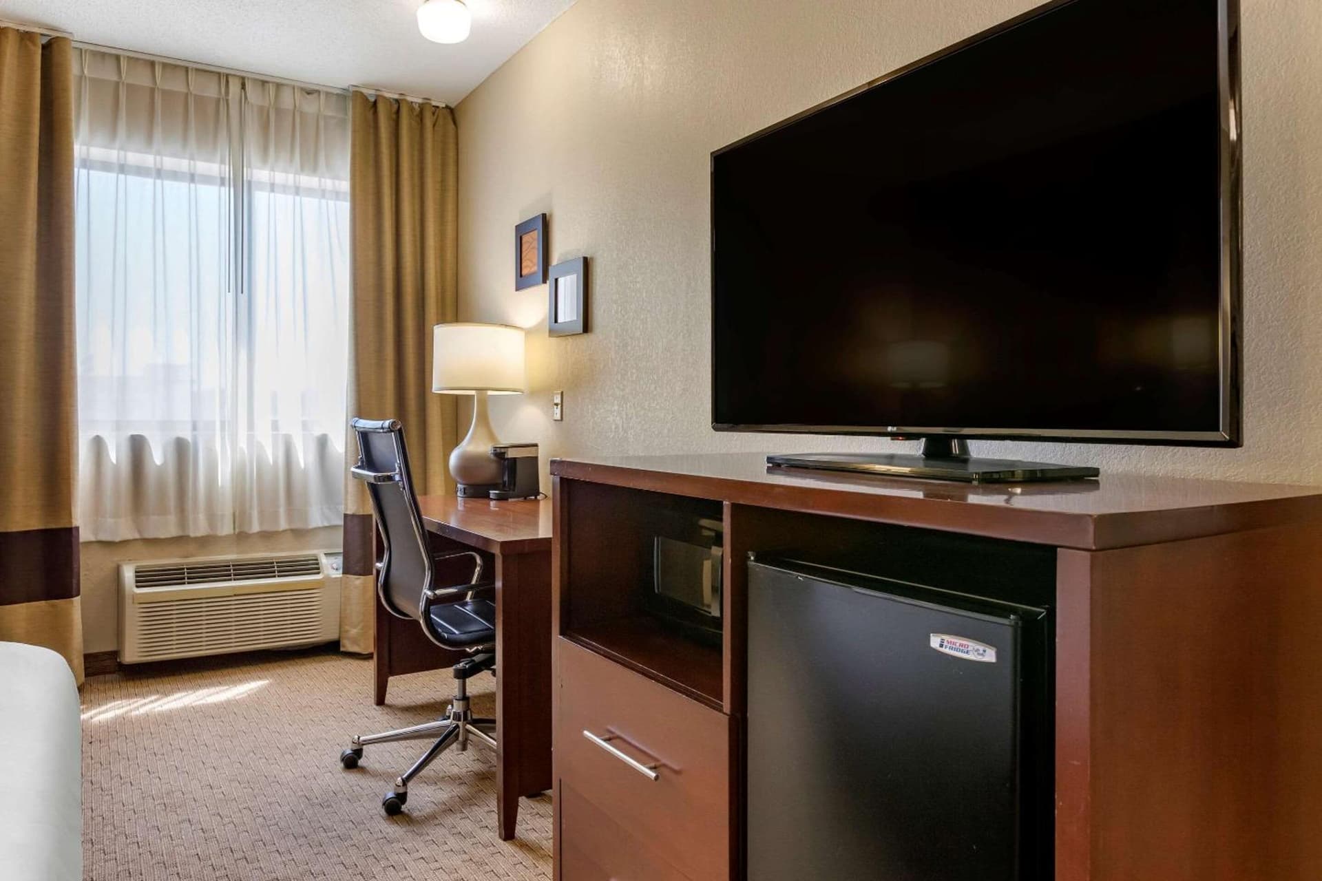 Comfort Inn Warren - Detroit North gallery photo in Warren, MI — image 26