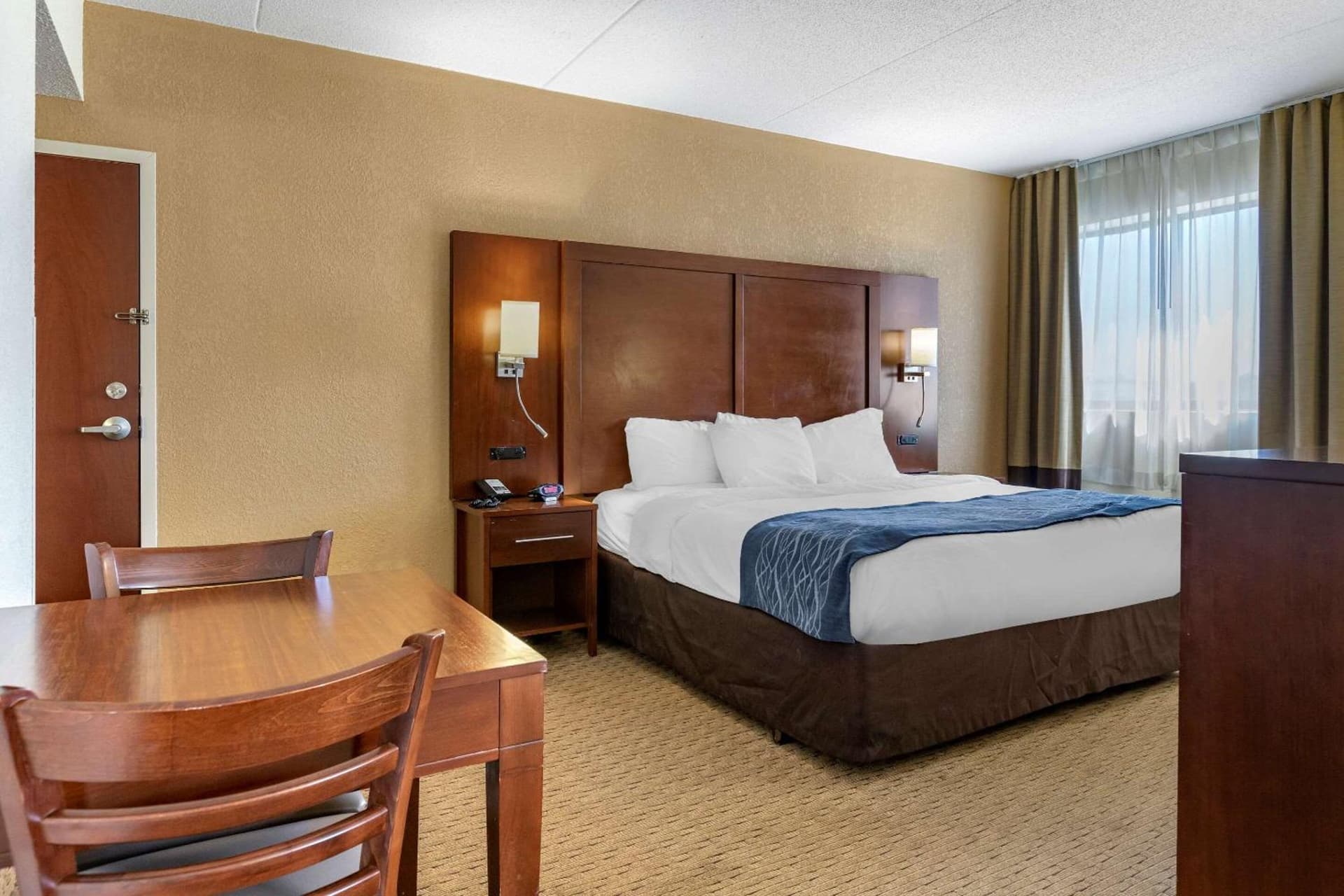 Comfort Inn Warren - Detroit North gallery photo in Warren, MI — image 15
