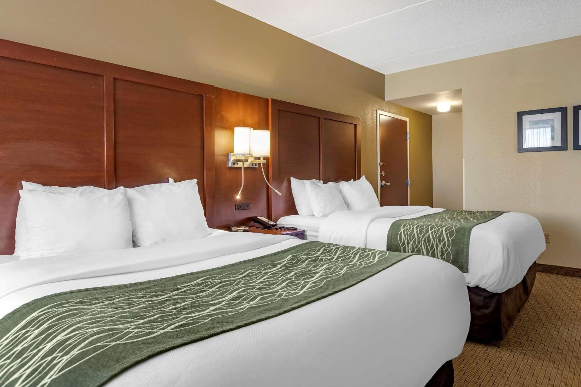 Comfort Inn Warren - Detroit North gallery photo in Warren, MI — image 5