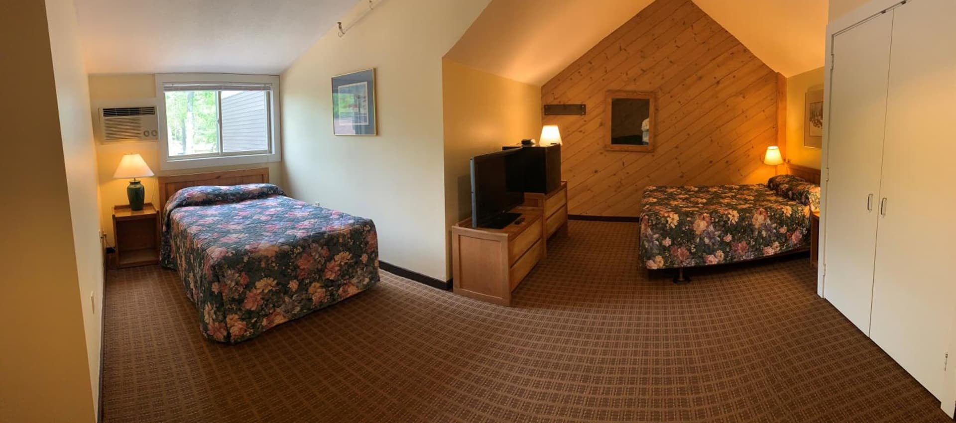 Snowy Owl Inn property views in Waterville Valley — gallery photo 3