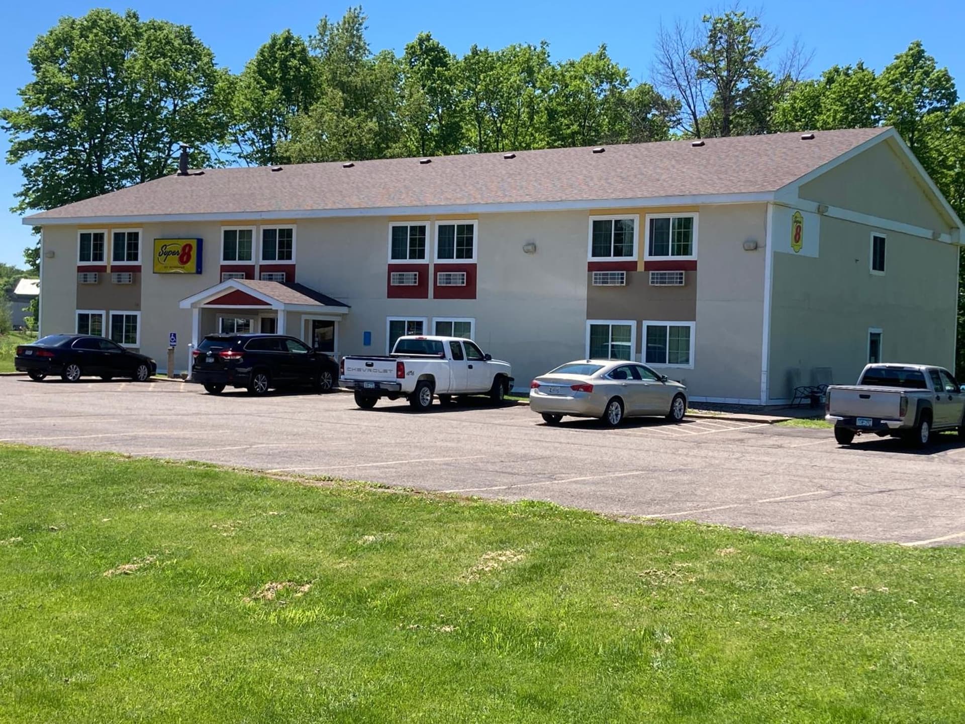 Super 8 by Wyndham Chisago City featured exterior or lobby in Chisago City, MN — similar hotel