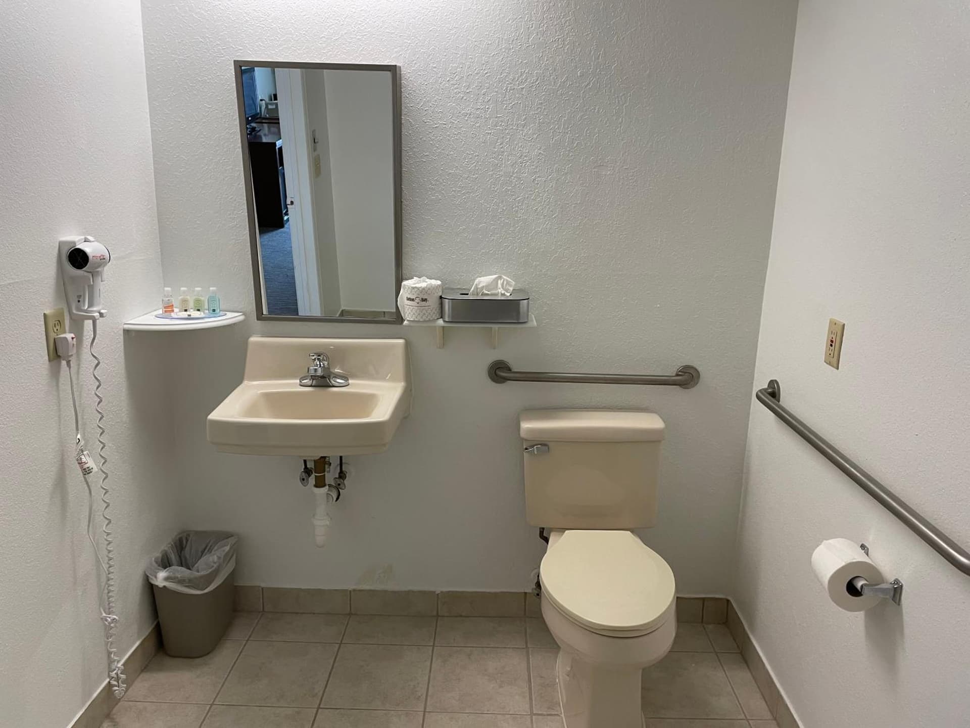 Quality Inn & Suites Georgetown - Seaford gallery photo in Georgetown, DE — image 21