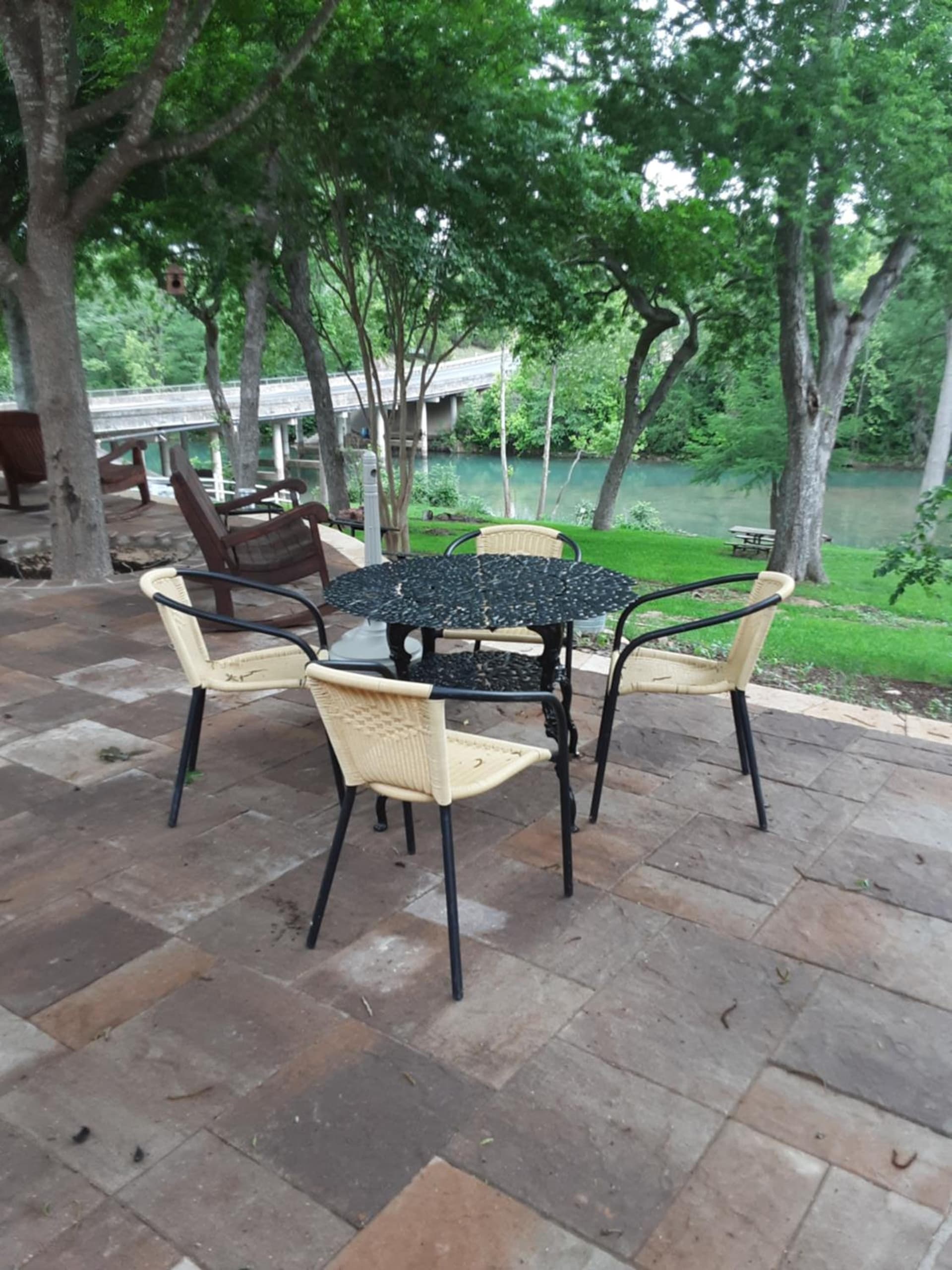 Horseshoe Riverside Lodge property views in Canyon Lake, TX — gallery photo 3
