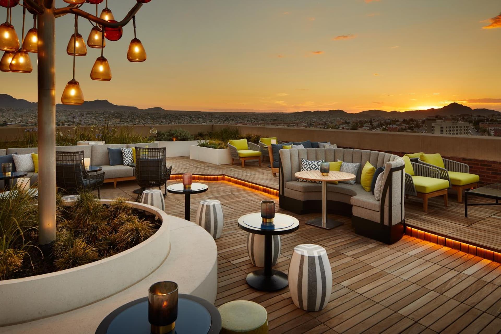 The Plaza Hotel Pioneer Park interior in El Paso, TX — gallery photo 2