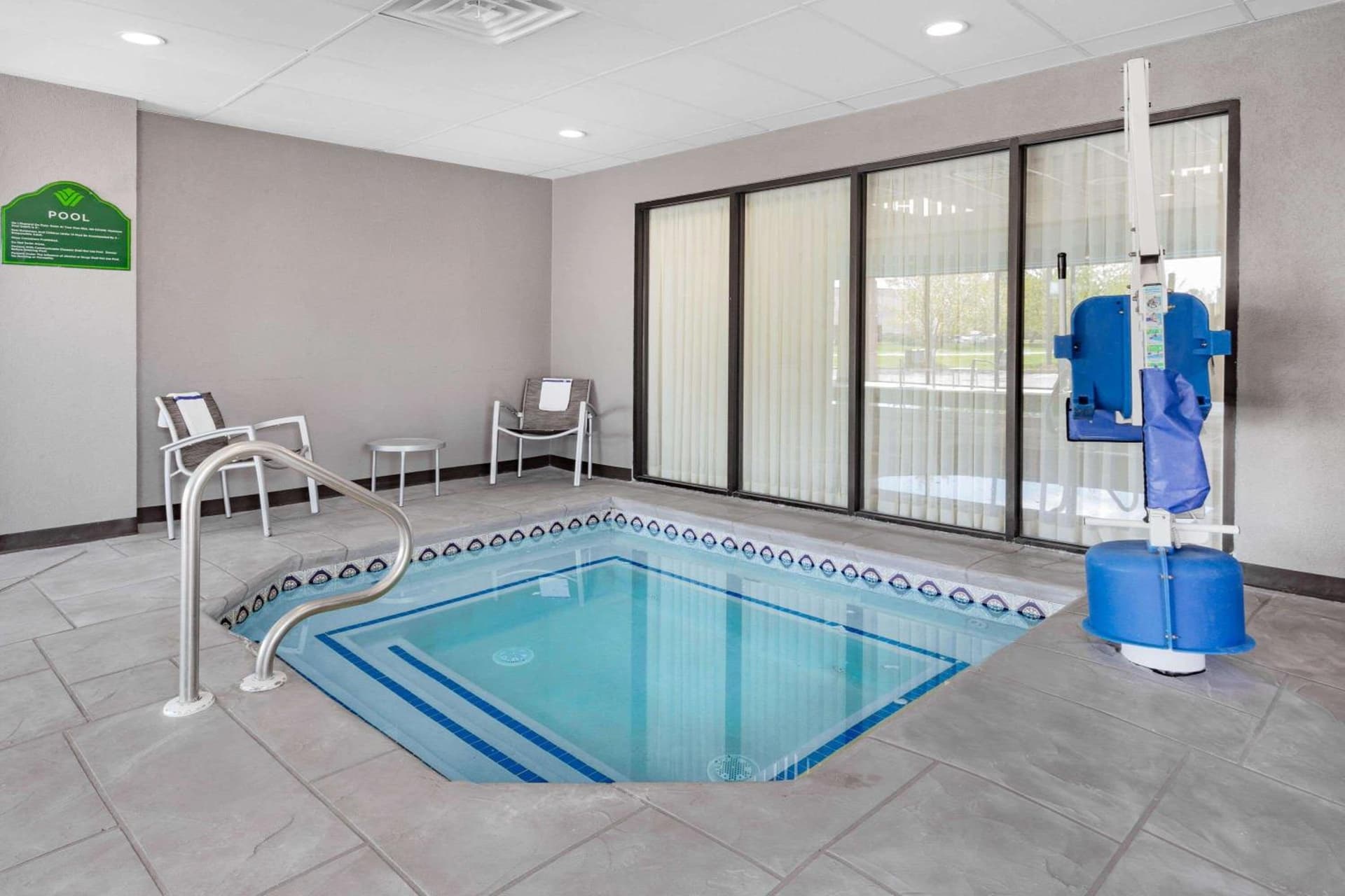Wingate by Wyndham Tinley Park gallery photo in Tinley Park, IL — image 9