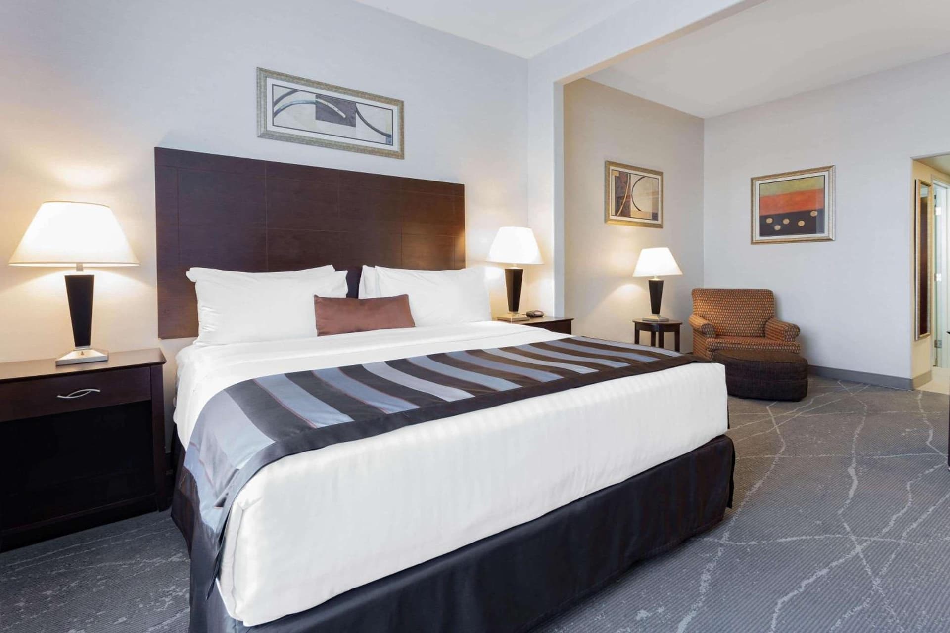 Wingate by Wyndham Tinley Park gallery photo in Tinley Park, IL — image 14
