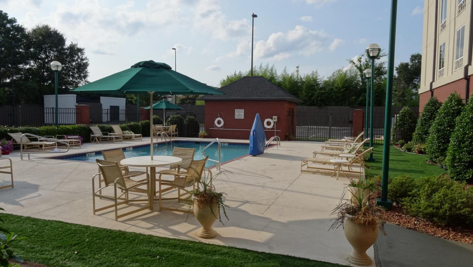 Holiday Inn Express & Suites - Tuscaloosa-University by IHG gallery photo in Tuscaloosa, AL — image 7