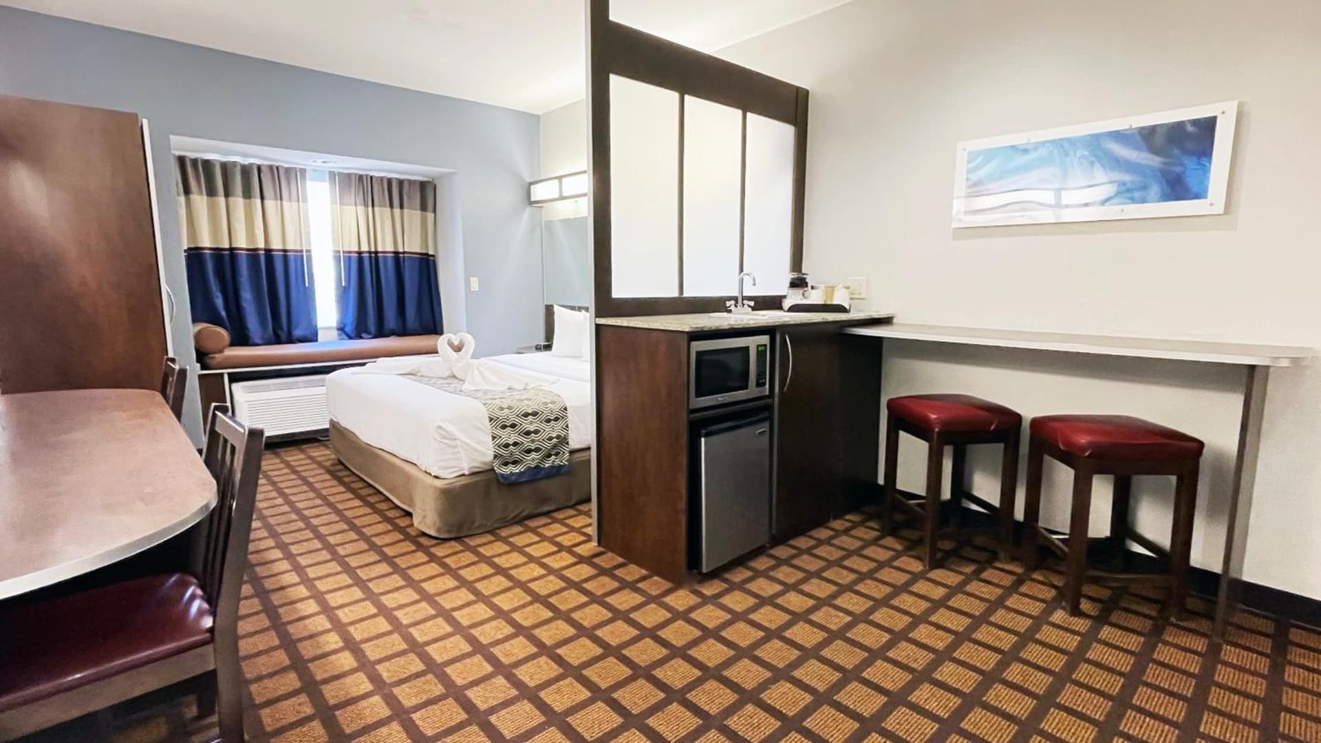Microtel Inn & Suites by Wyndham Michigan City gallery photo in Michigan City, IN — image 17