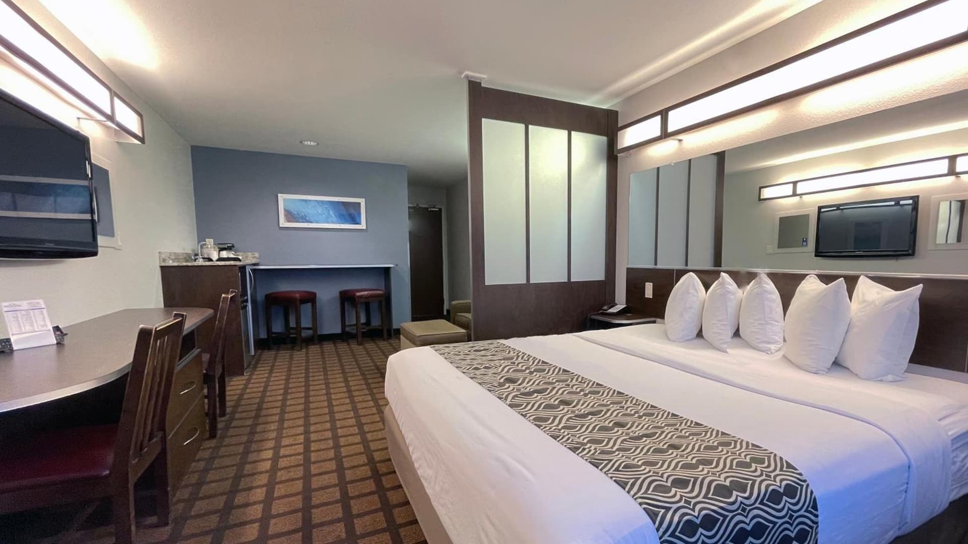 Microtel Inn & Suites by Wyndham Michigan City gallery photo in Michigan City, IN — image 34